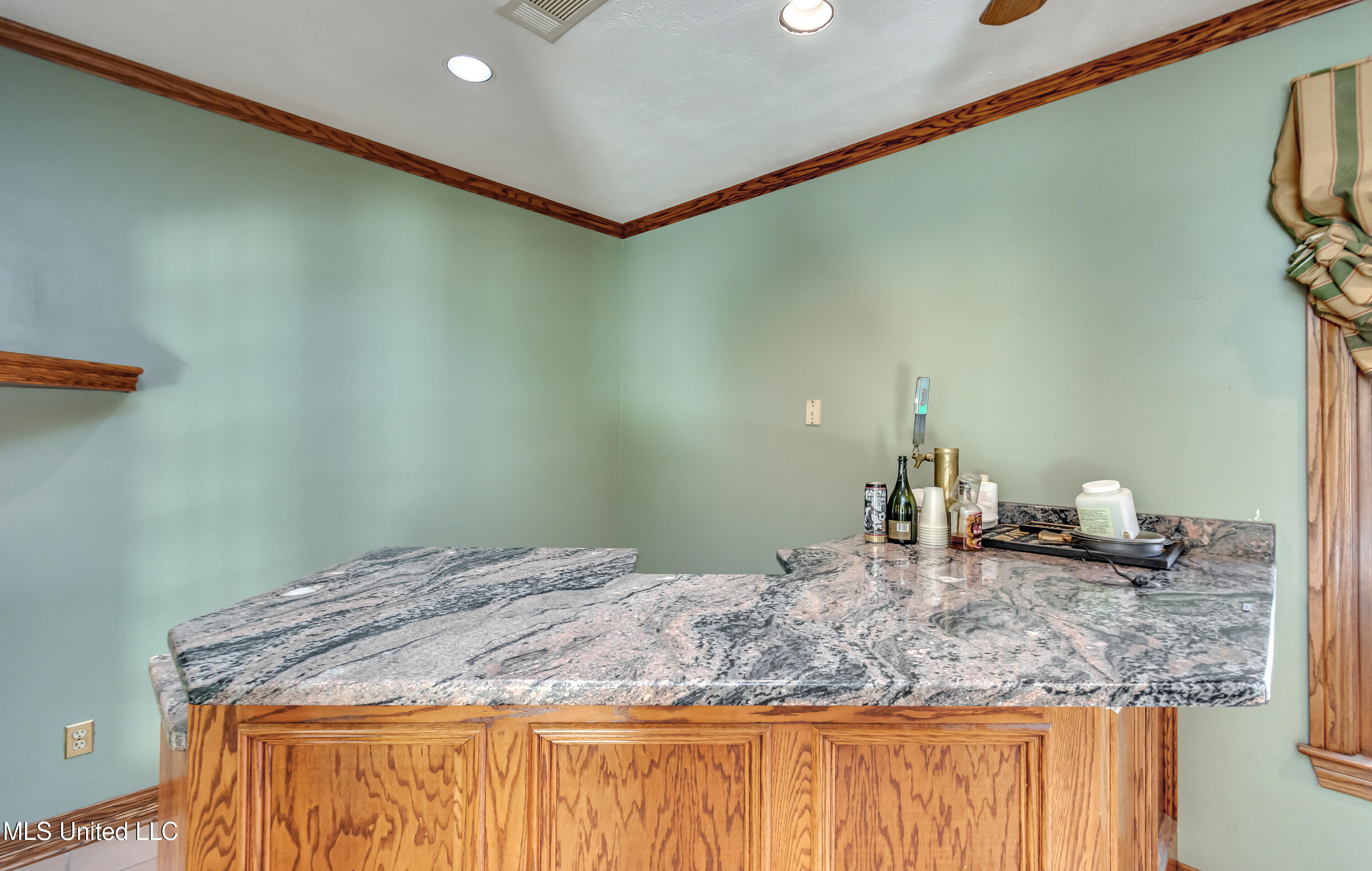 Jackson, Mississippi 39211, United States, 4 Bedrooms Bedrooms, ,3 BathroomsBathrooms,Residential,Active,224769