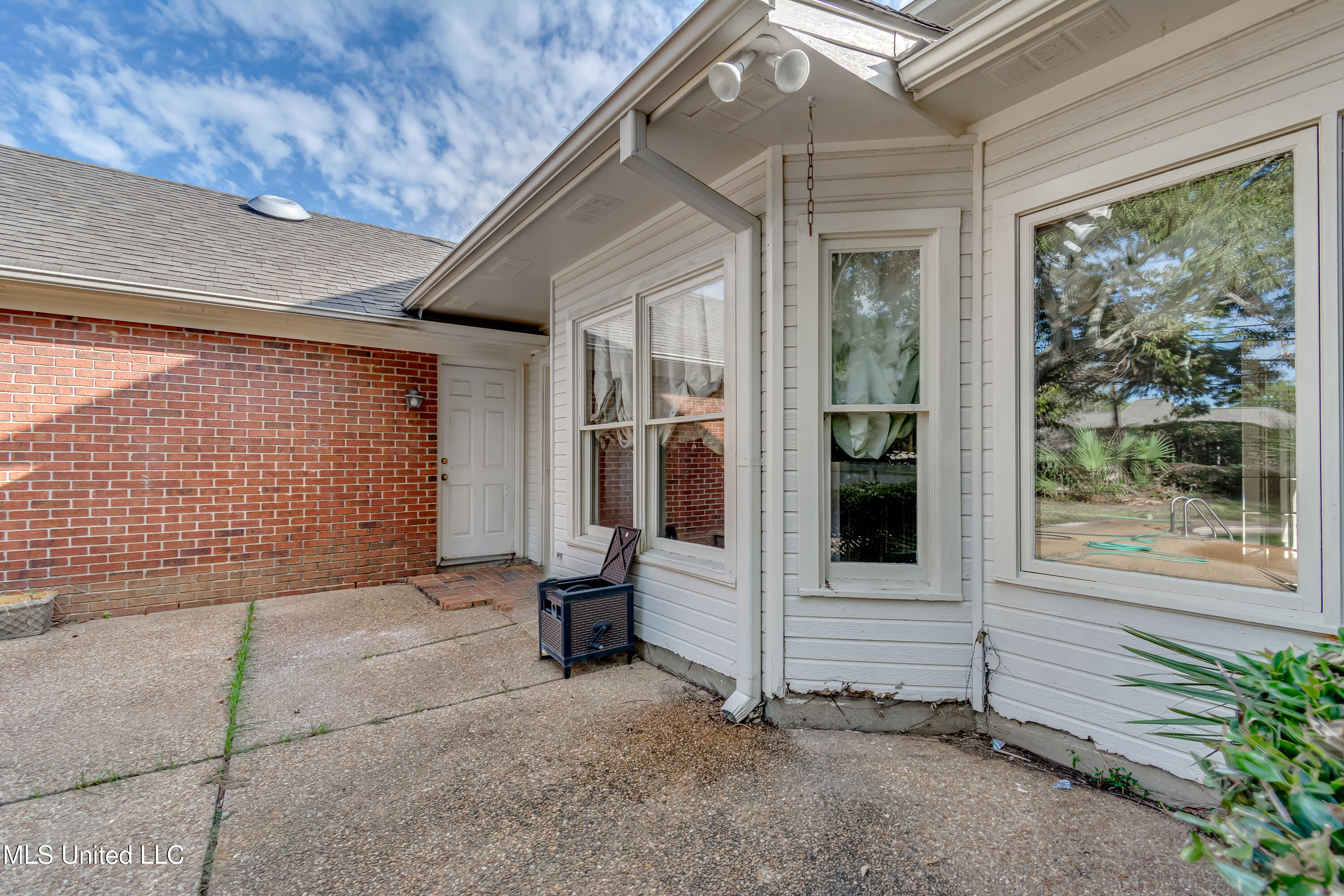 Jackson, Mississippi 39211, United States, 4 Bedrooms Bedrooms, ,3 BathroomsBathrooms,Residential,Active,224769