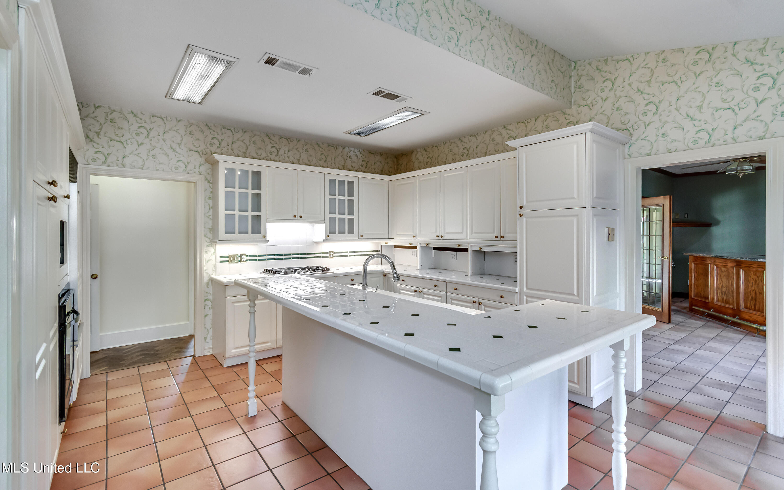 Jackson, Mississippi 39211, United States, 4 Bedrooms Bedrooms, ,3 BathroomsBathrooms,Residential,Active,224769