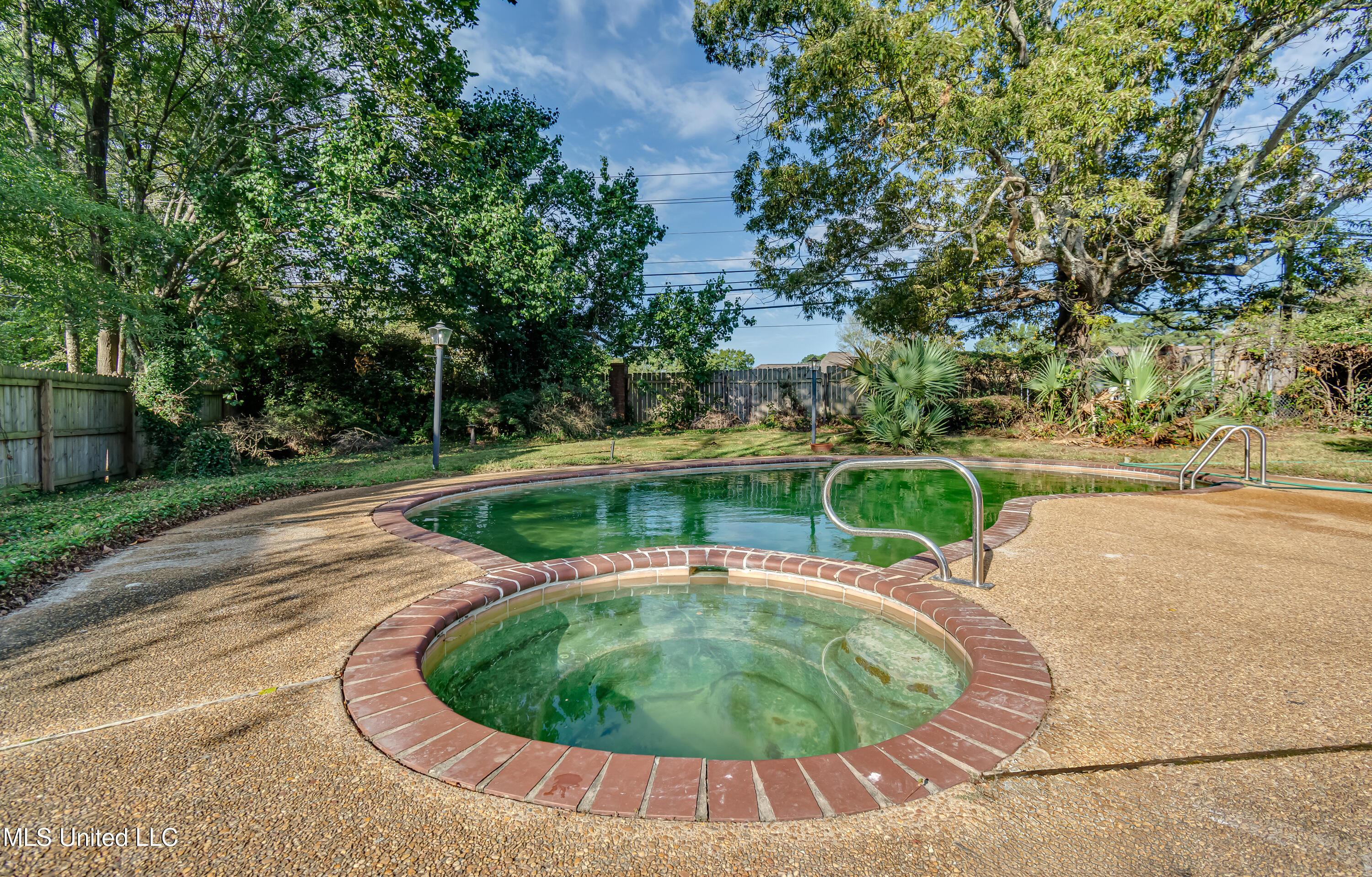 Jackson, Mississippi 39211, United States, 4 Bedrooms Bedrooms, ,3 BathroomsBathrooms,Residential,Active,224769