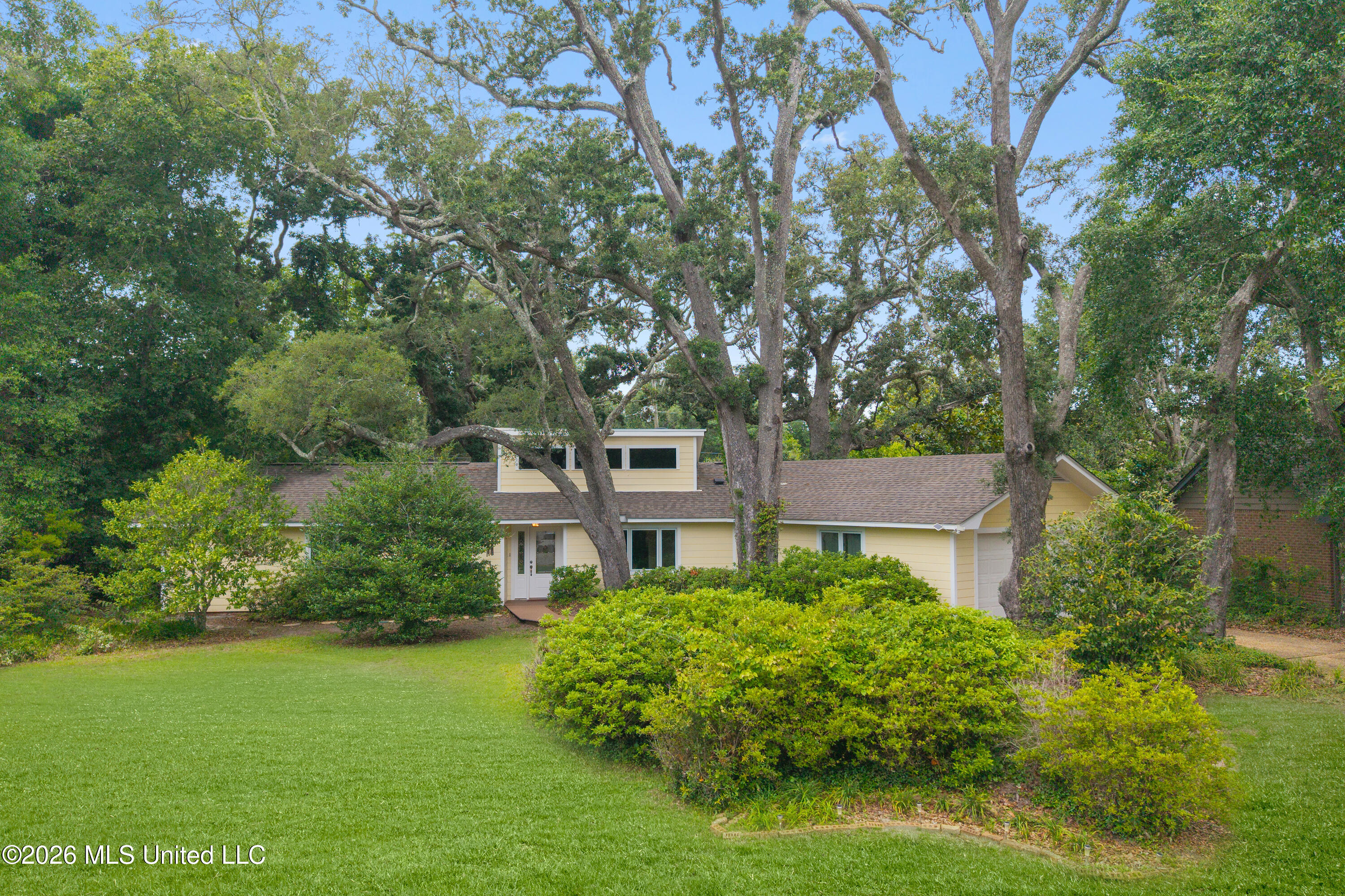 124 Shadowlawn Avenue