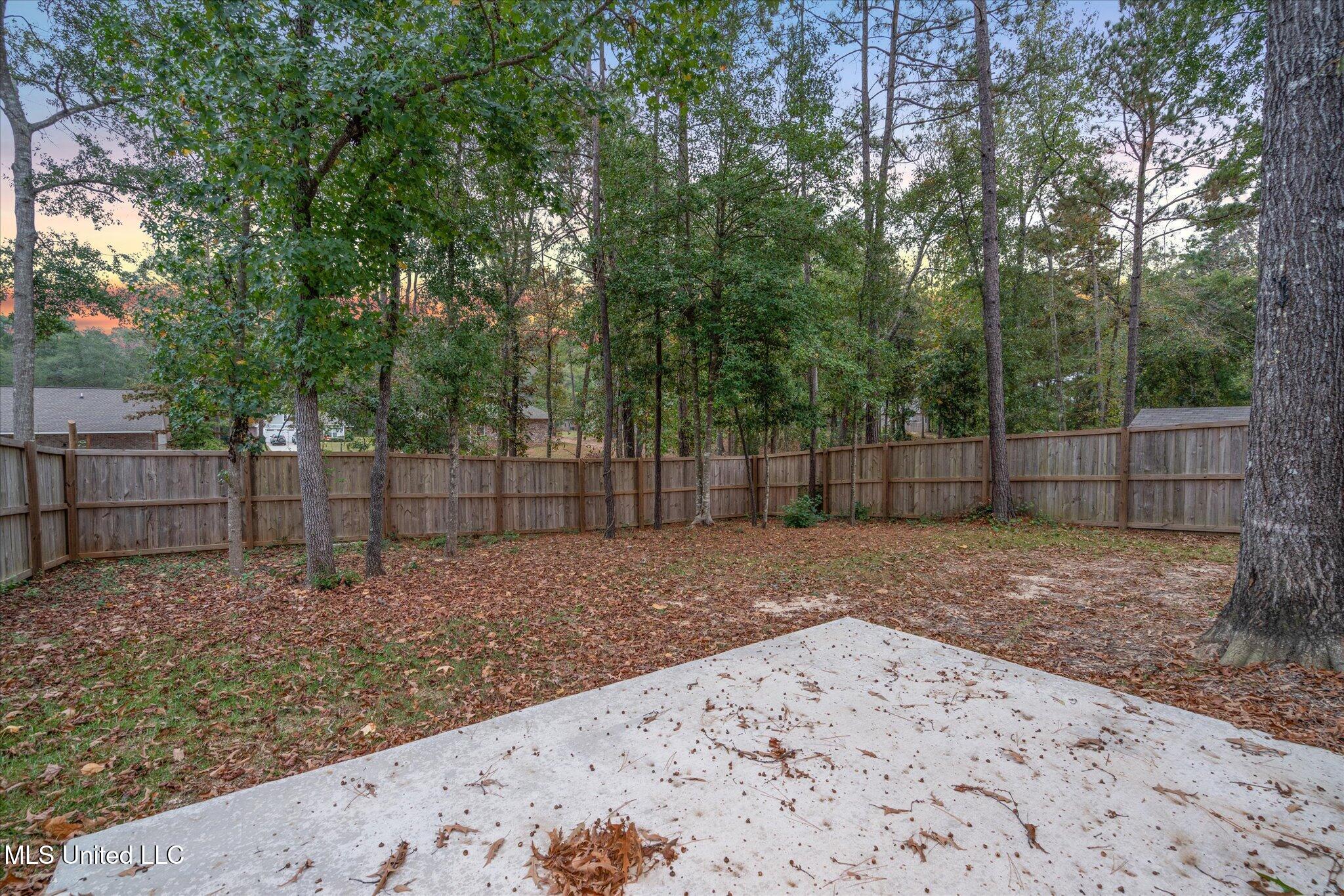 32 N Barnes Field Drive, Hattiesburg, Mississippi image 23