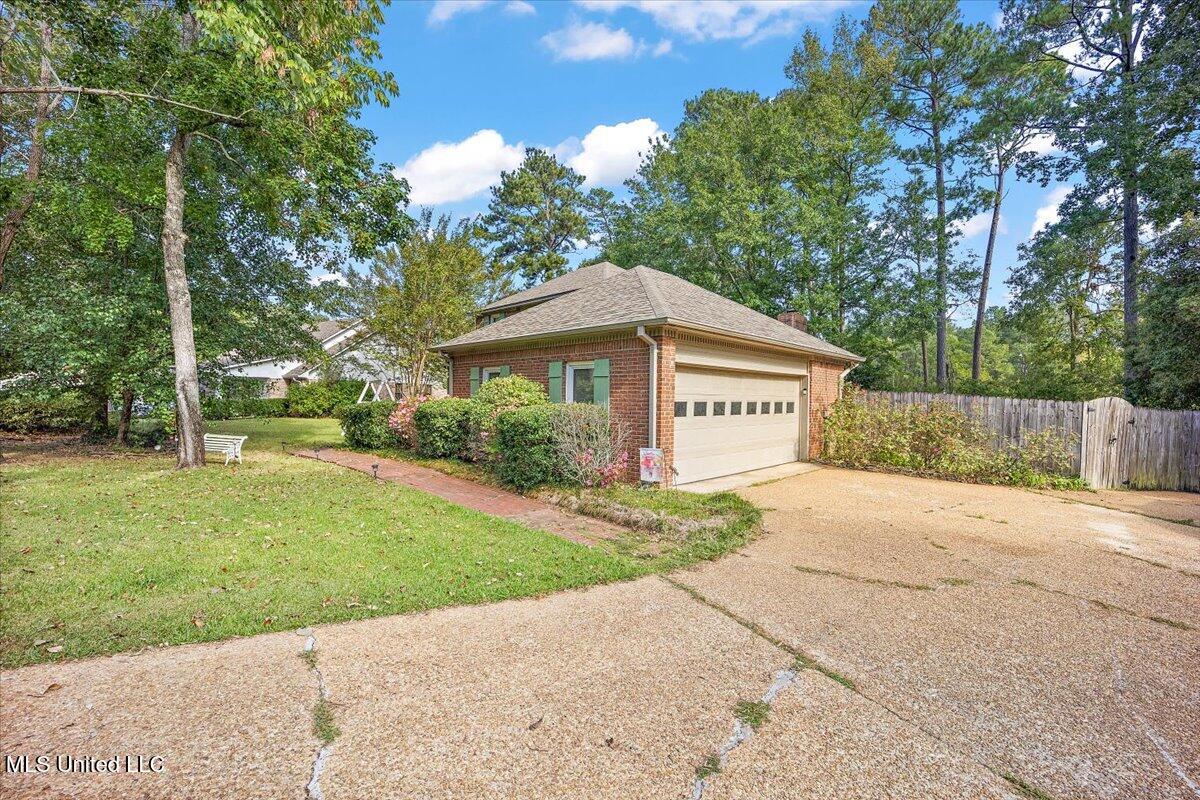 512 Dixton Drive, Brandon, Mississippi image 24