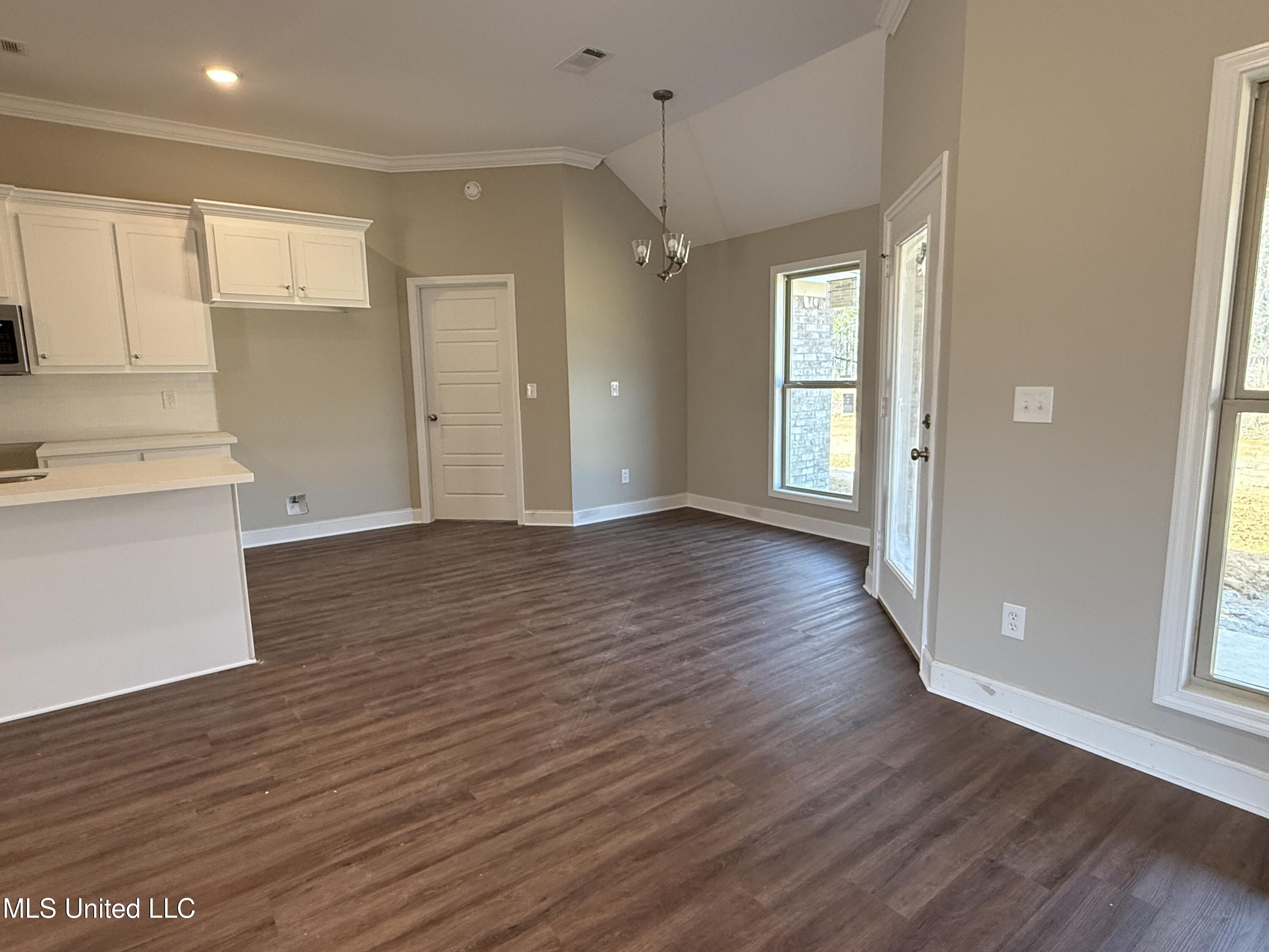 534 Patrick Farms Drive, Pearl, Mississippi image 2