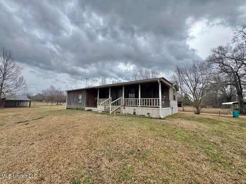 Homes For Sale - 155 Haygood Road<br/> Jonesville, LA 71343