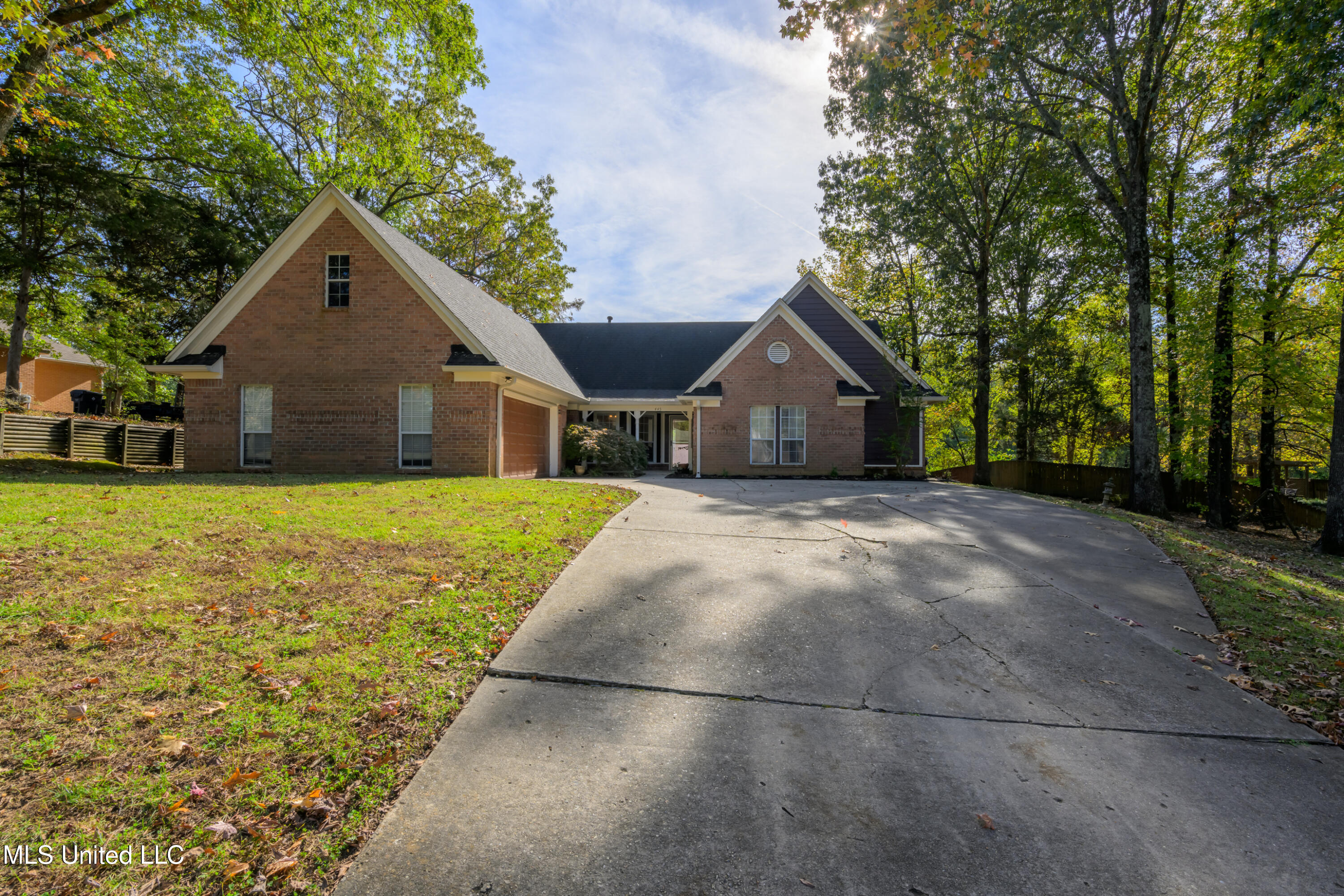 445 Augusta Drive, Hernando, Mississippi image 1