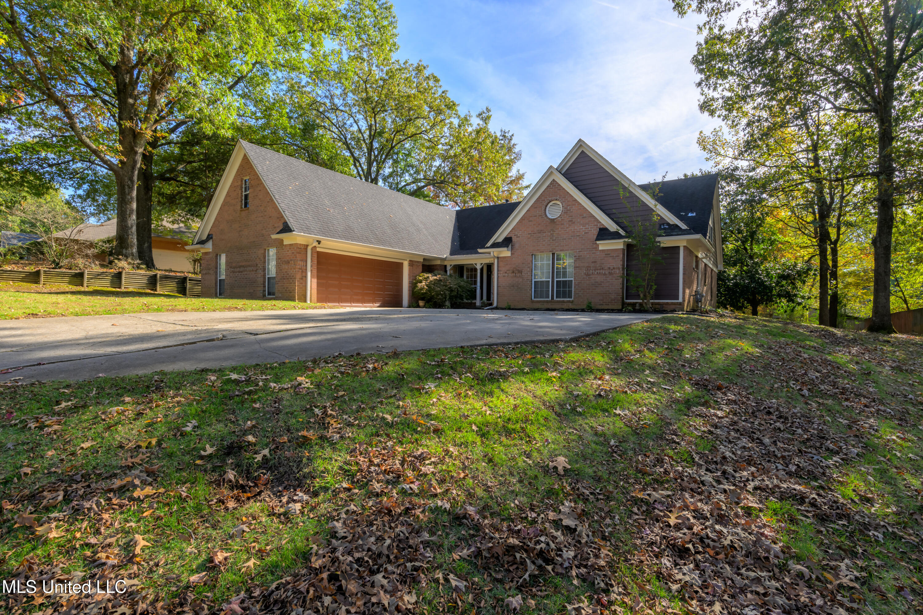 445 Augusta Drive, Hernando, Mississippi image 2