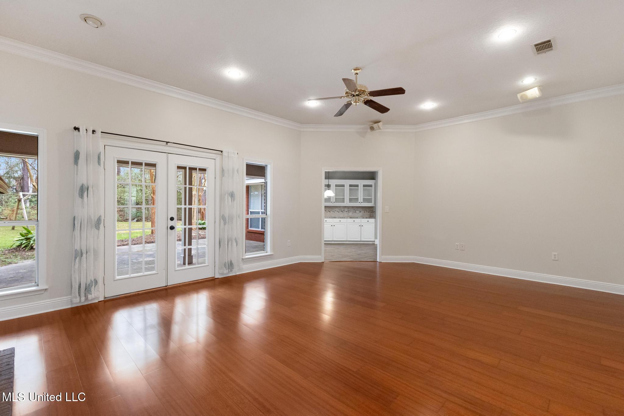 107 Pine Lane, Hattiesburg, Mississippi image 6