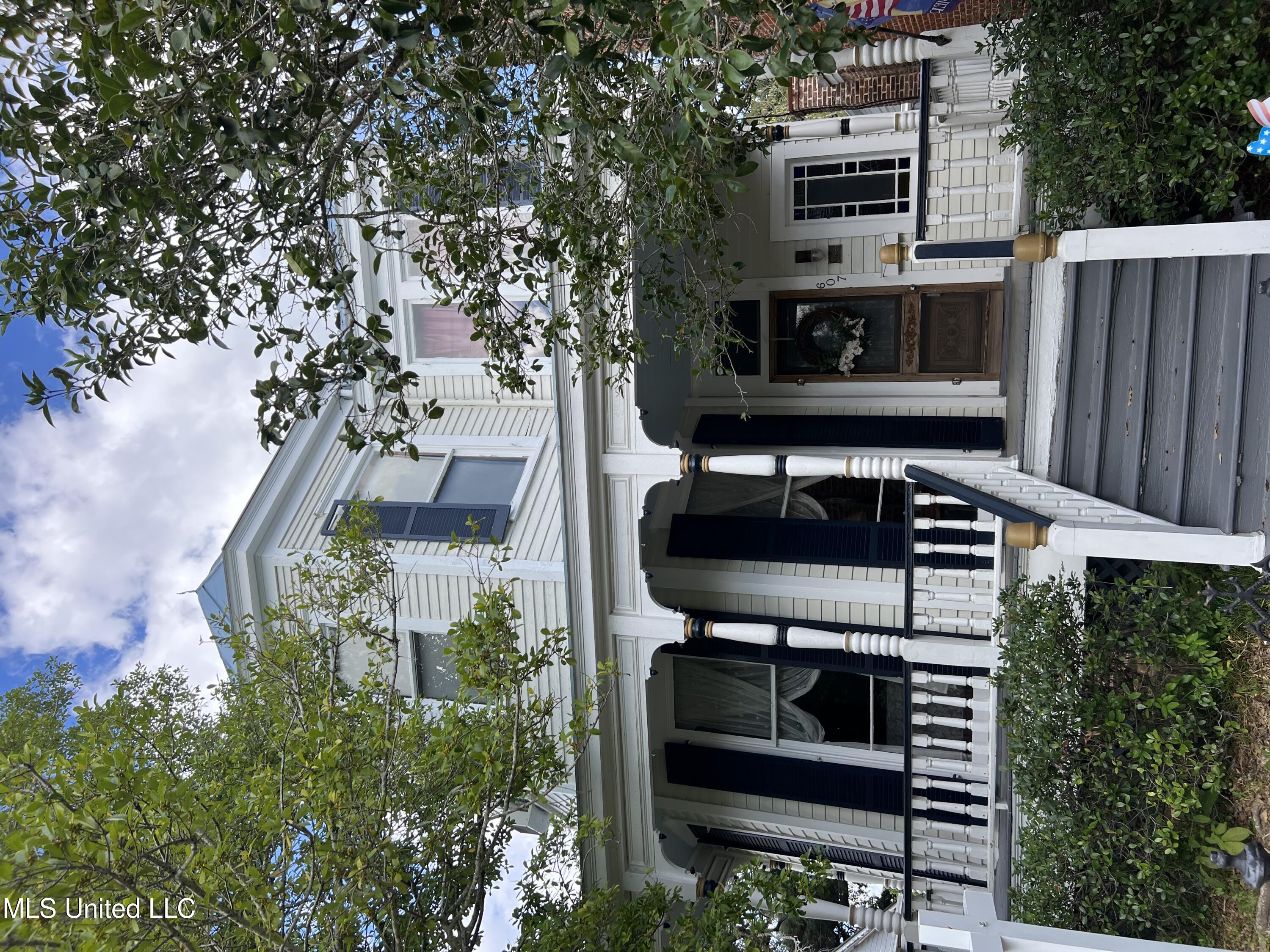 607 State Street, Natchez, Mississippi image 1