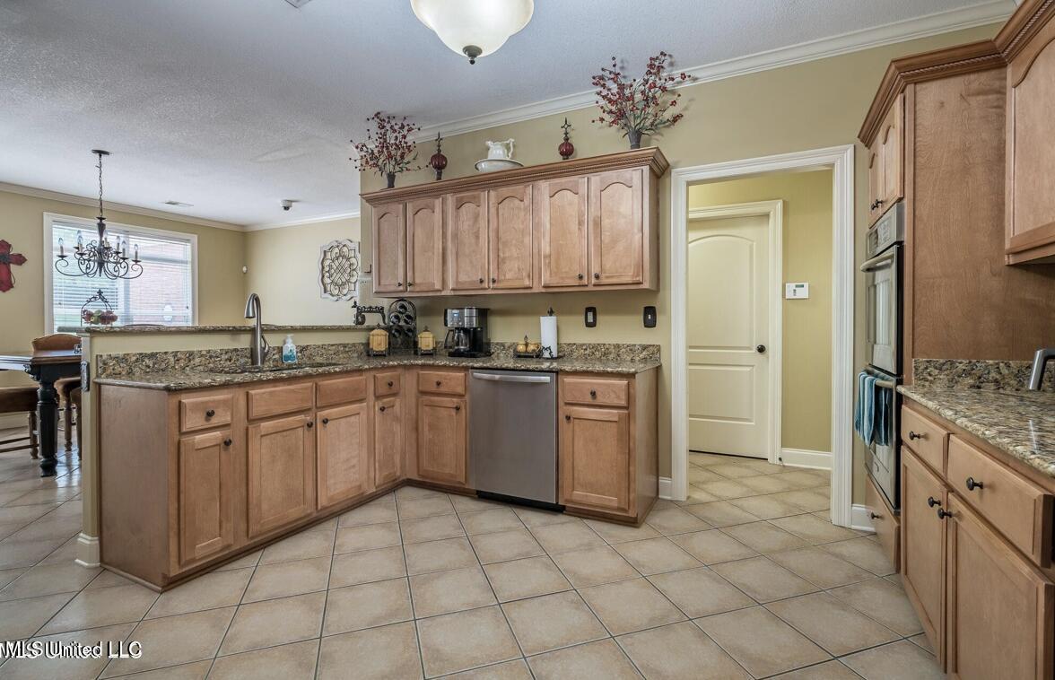 14377 Santa Fe Drive, Olive Branch, Mississippi image 9
