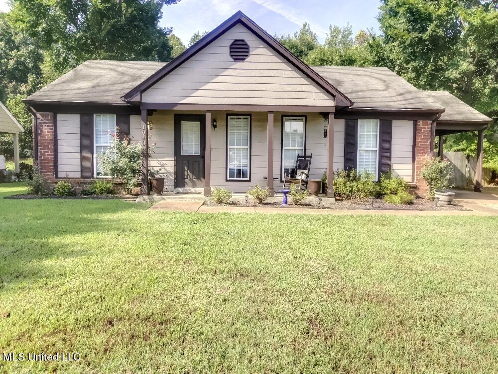 10435 S Kristen Drive, Olive Branch, Mississippi image 2