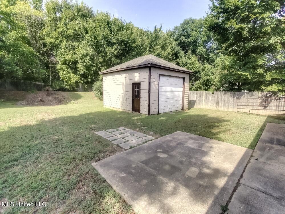 10435 S Kristen Drive, Olive Branch, Mississippi image 24