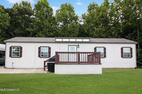 Homes For Sale - 317 Lakeview Drive<br/> Yazoo County, Yazoo City, MS 39194