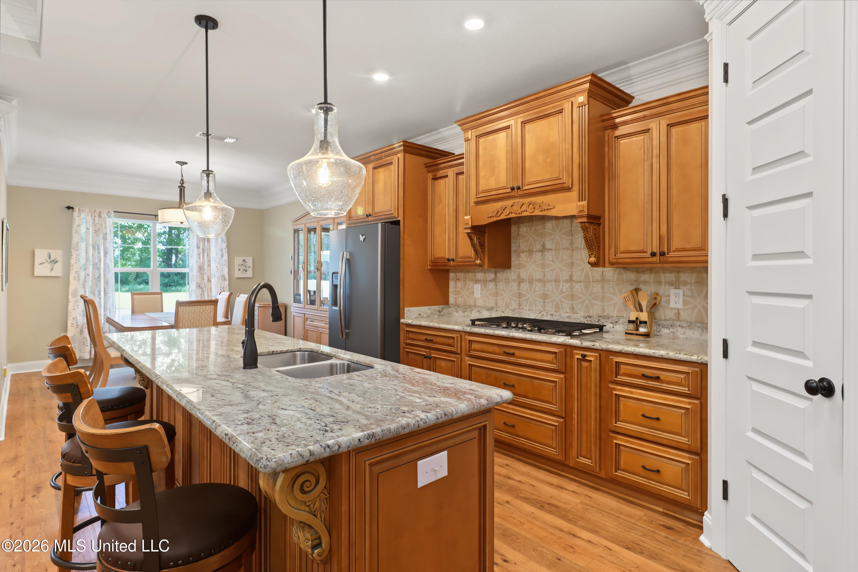 24628 Knollwood Drive