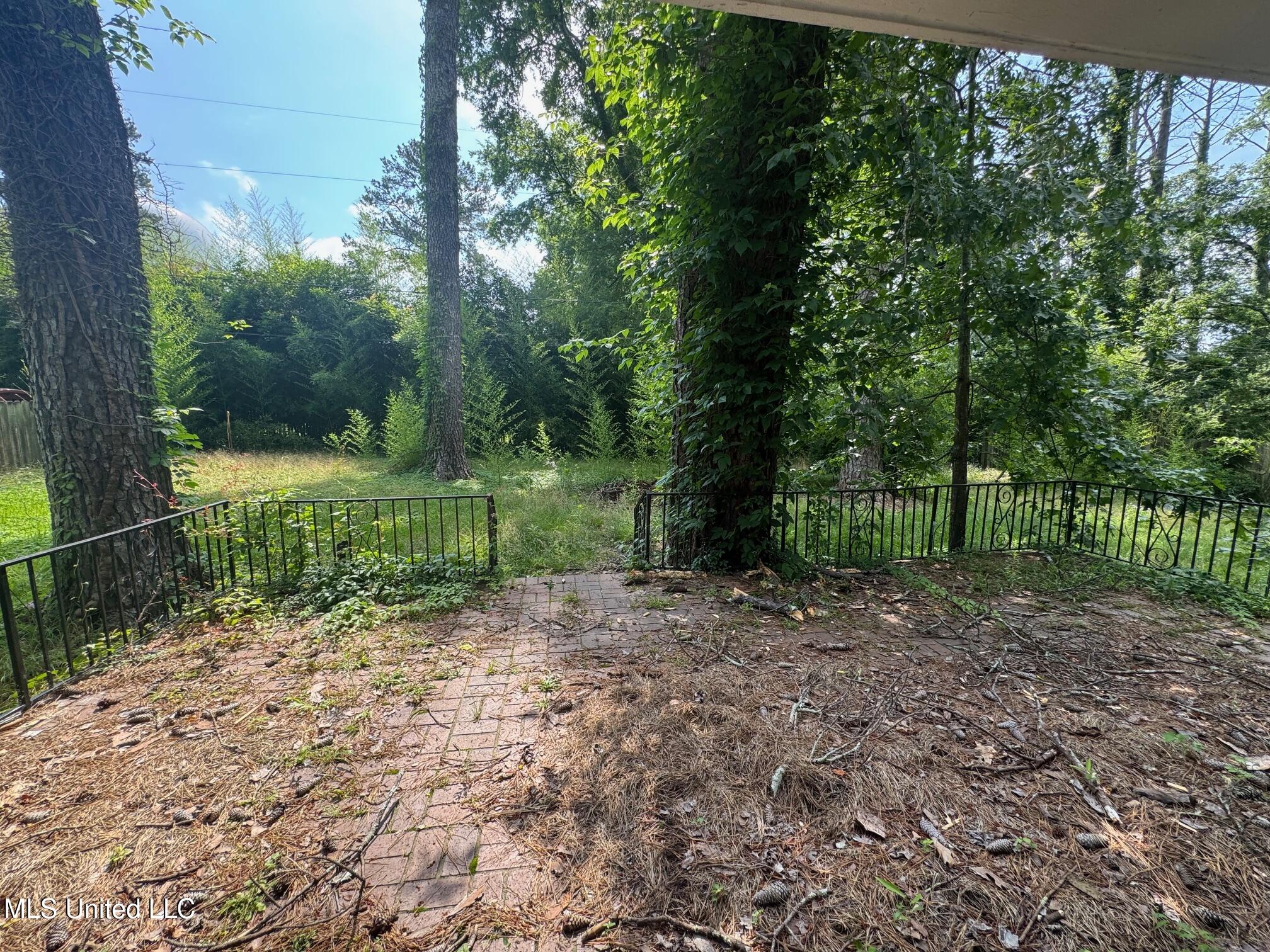 1870 Wisteria Drive, Jackson, Mississippi image 14