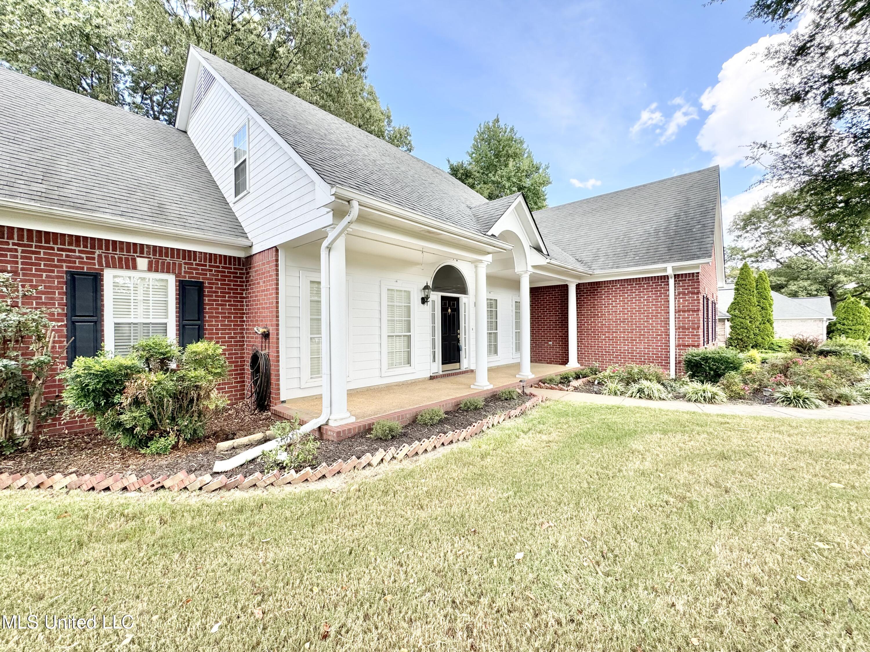 3790 Roman Forest Drive, Southaven, Mississippi image 3