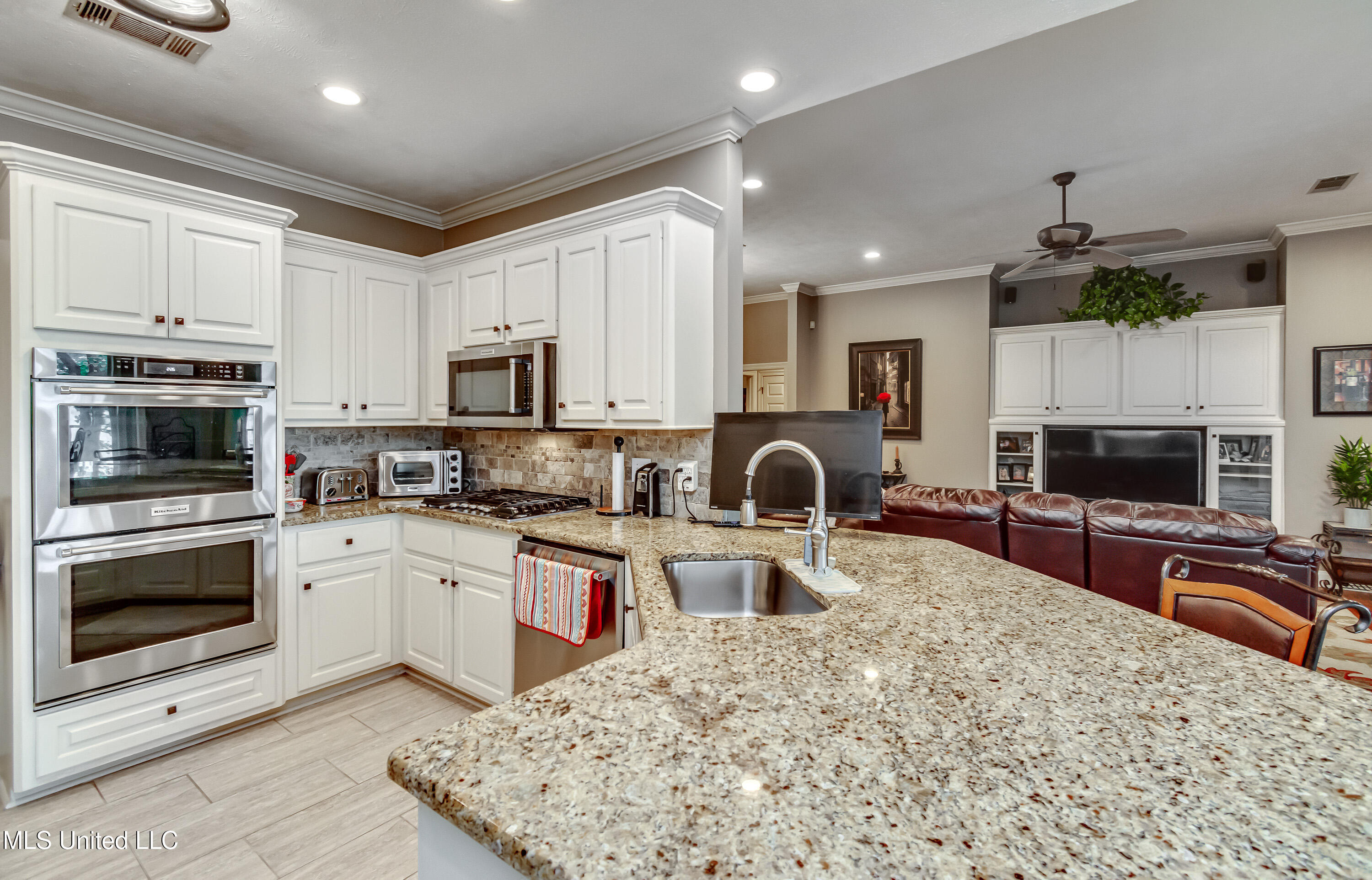 345 Lakeshore Drive, Madison, Mississippi image 17