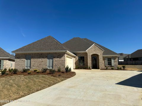 Homes For Sale - 408 Aurora Circle<br/> Canton, MS 39046