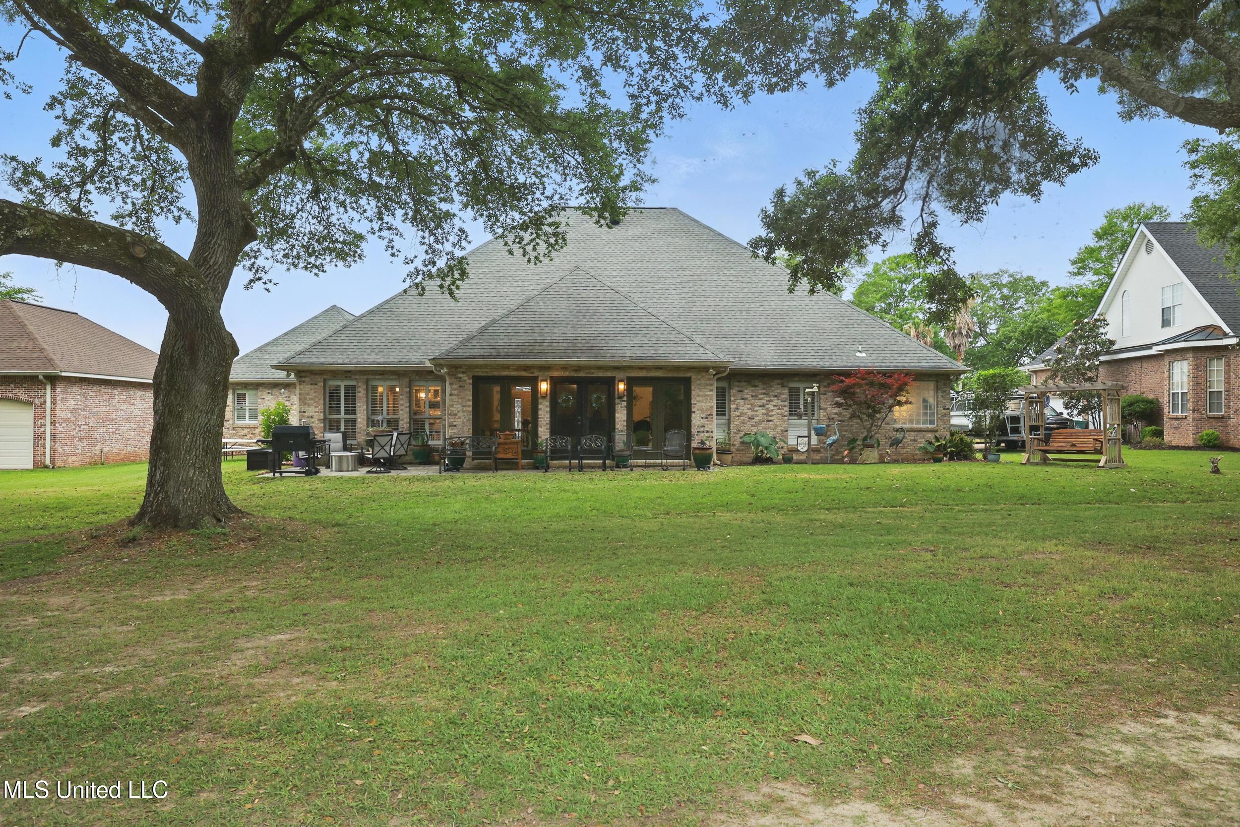 7524 Cherry Hill Drive, Diamondhead, Mississippi image 46