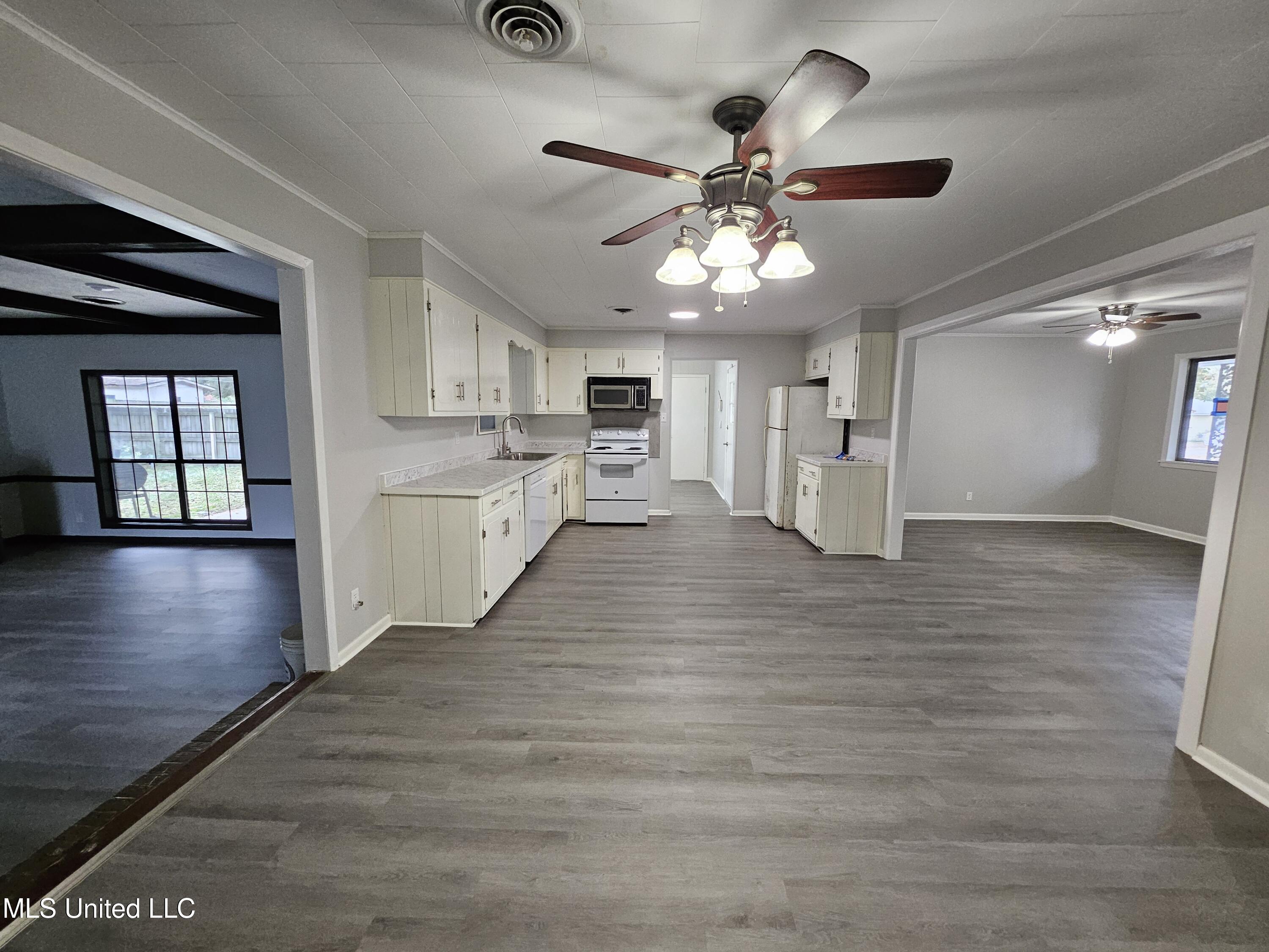 2112 Country Club Drive, Yazoo City, Mississippi image 7