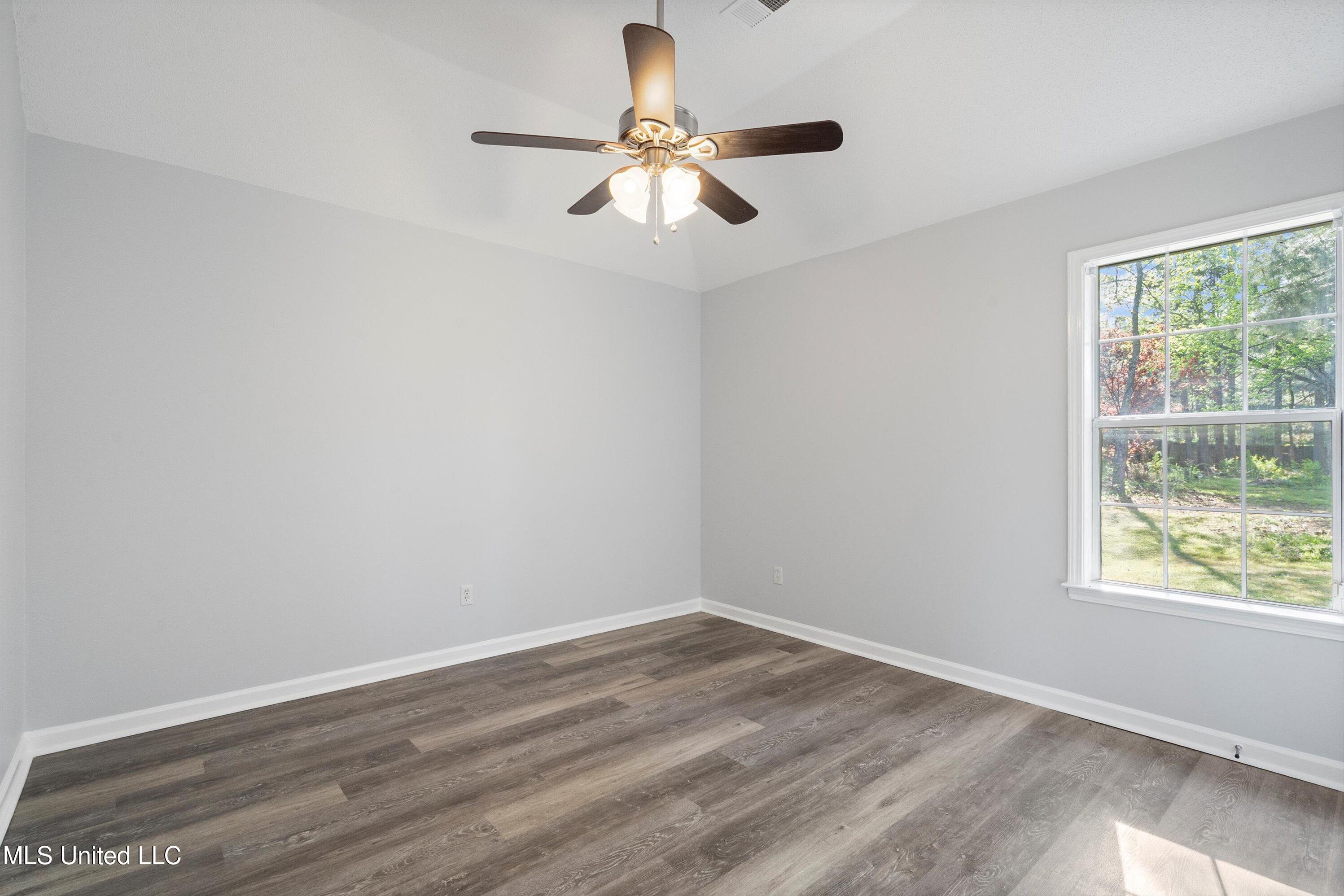 9777 Dorothy Drive, Olive Branch, Mississippi image 17