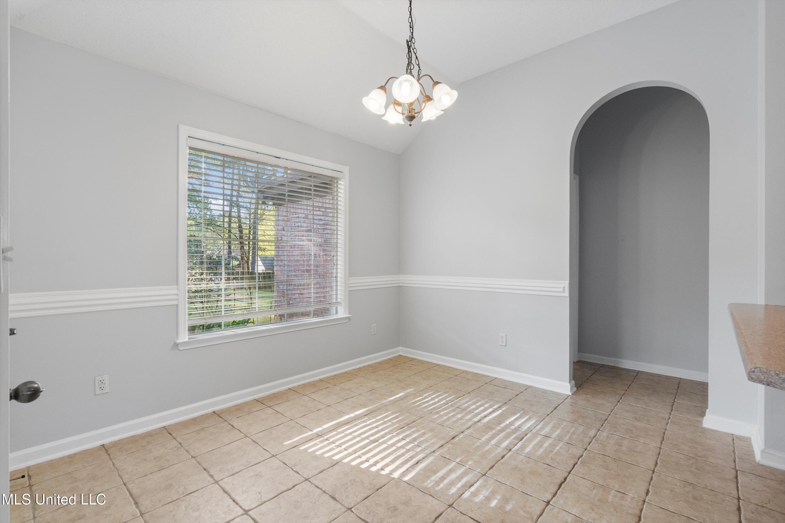 9777 Dorothy Drive, Olive Branch, Mississippi image 11