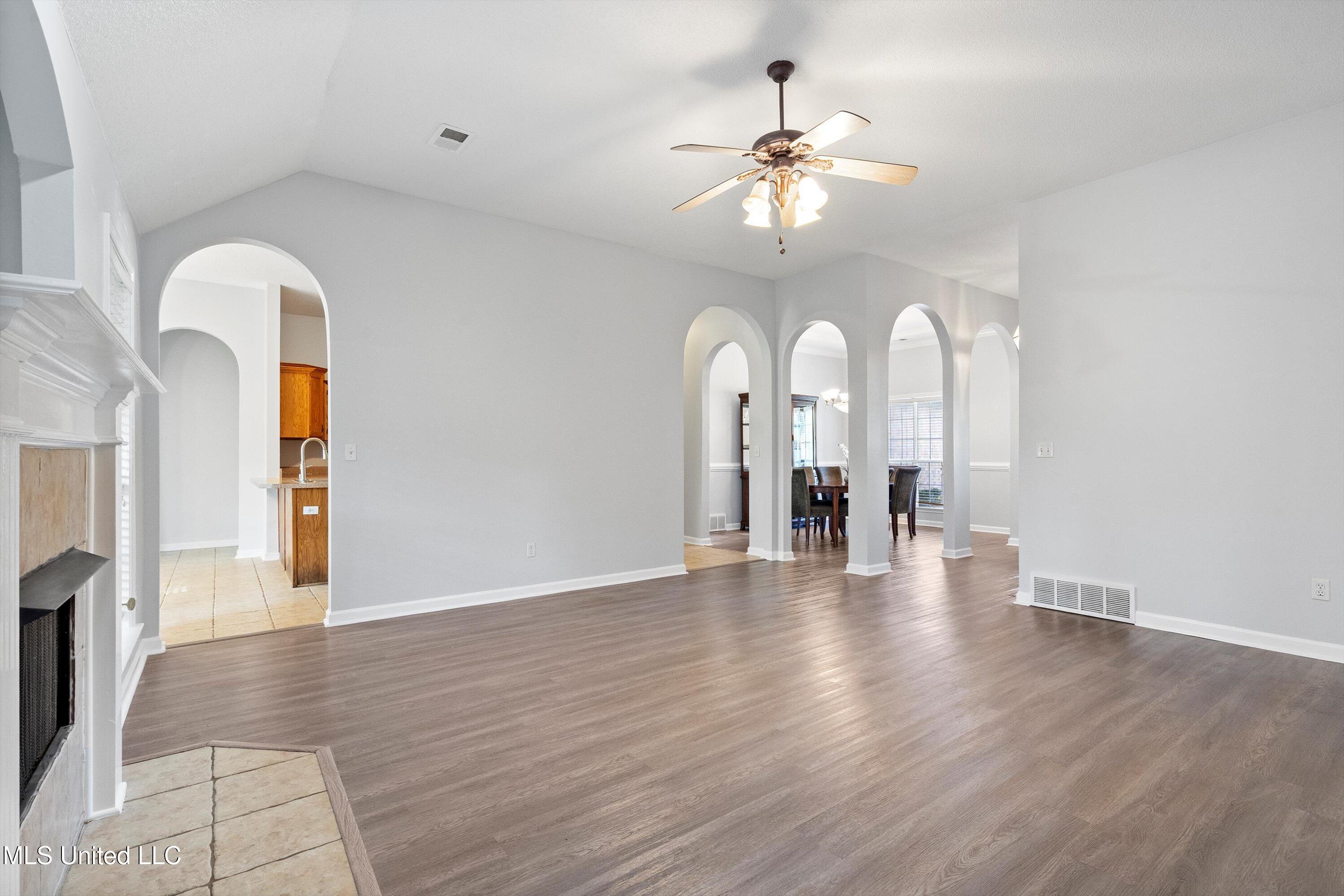 9777 Dorothy Drive, Olive Branch, Mississippi image 7