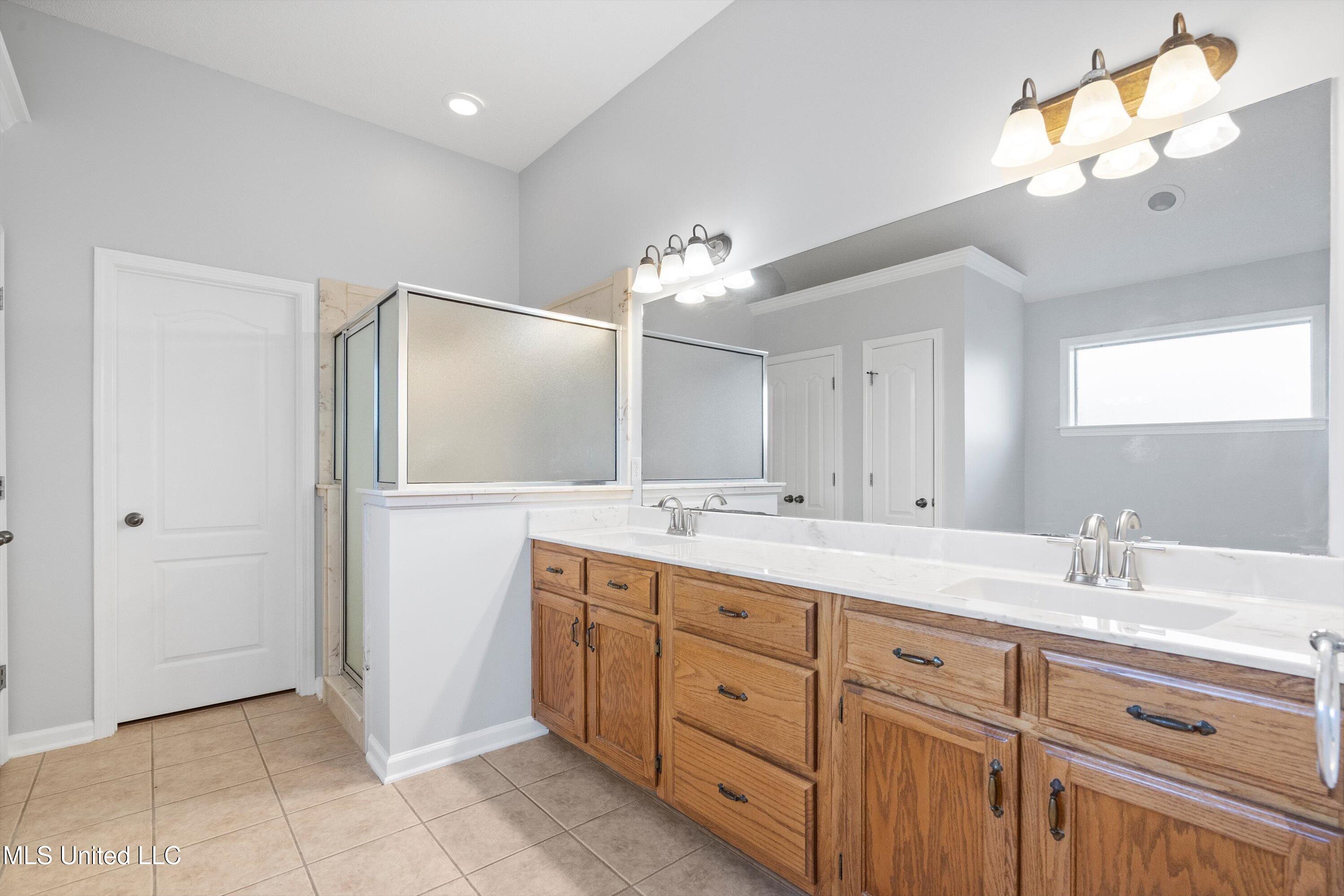 9777 Dorothy Drive, Olive Branch, Mississippi image 14