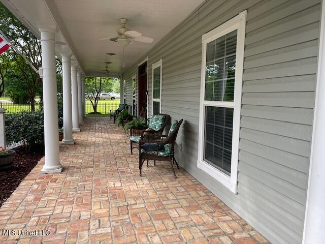 112 Bienville Drive, Waveland, Mississippi image 3