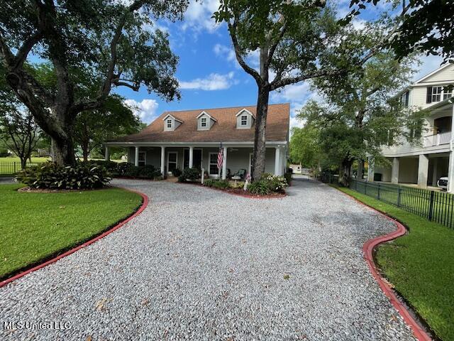 112 Bienville Drive, Waveland, Mississippi image 2