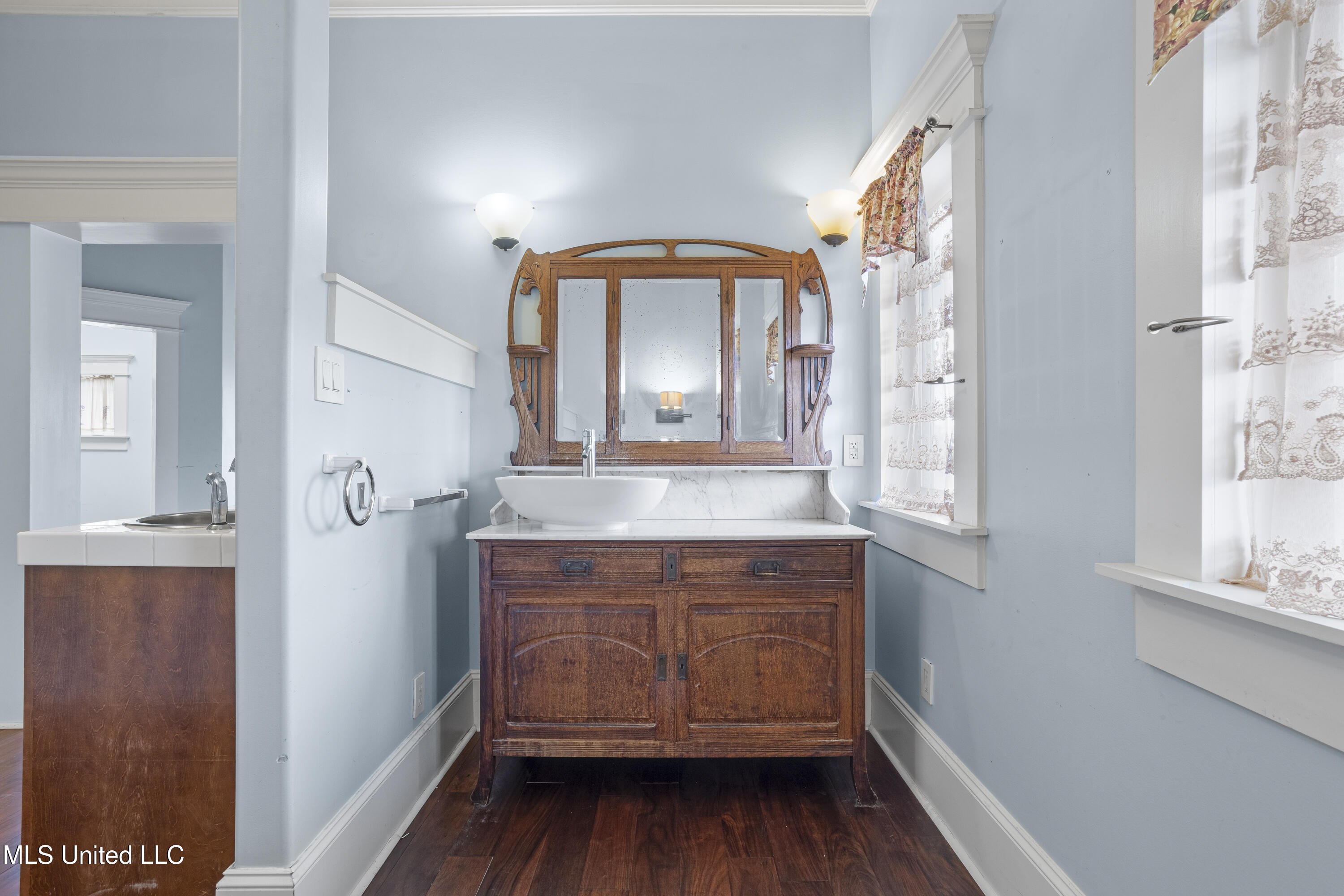 8925 Neptune Avenue, Ocean Springs, Mississippi image 29