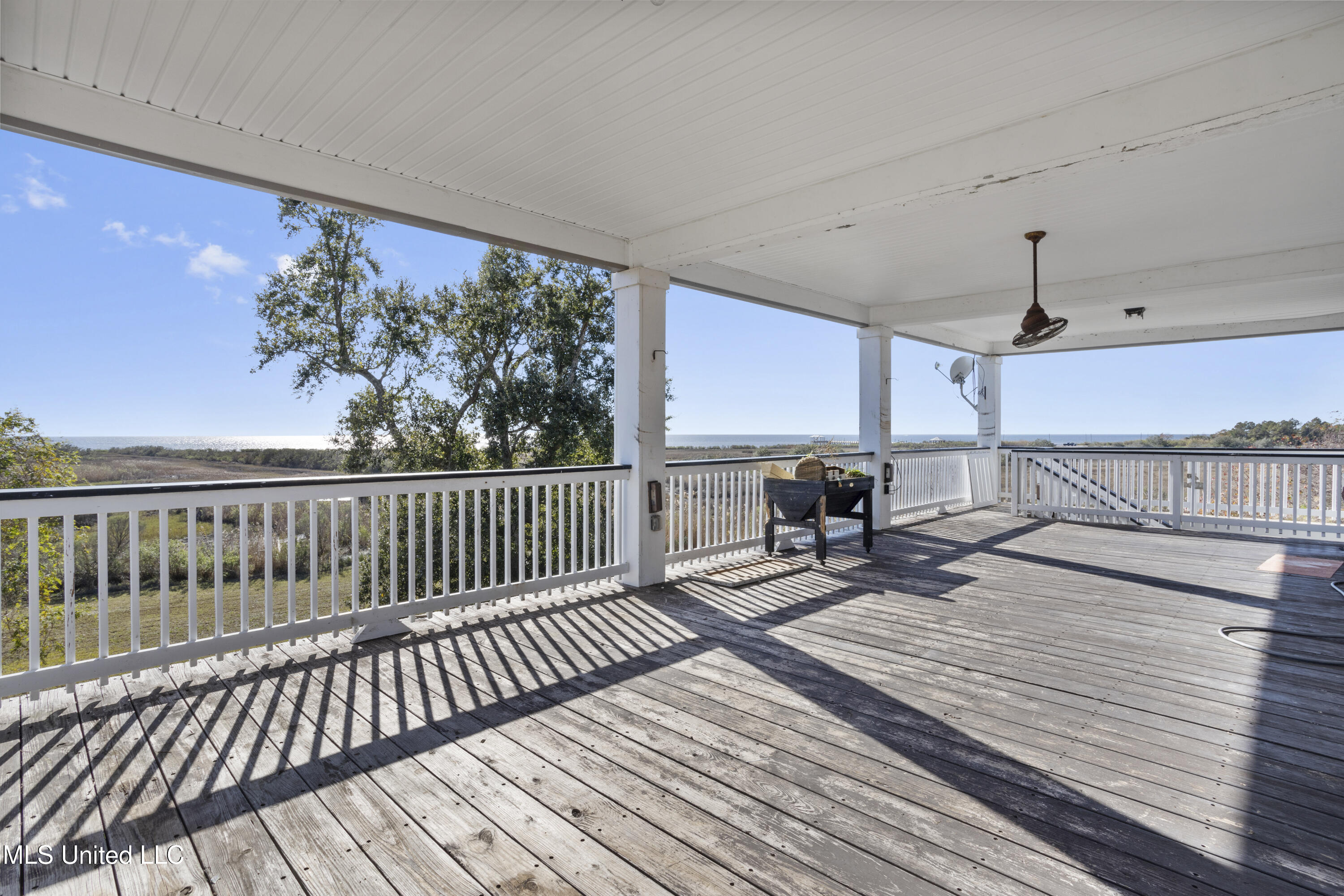 8925 Neptune Avenue, Ocean Springs, Mississippi image 41