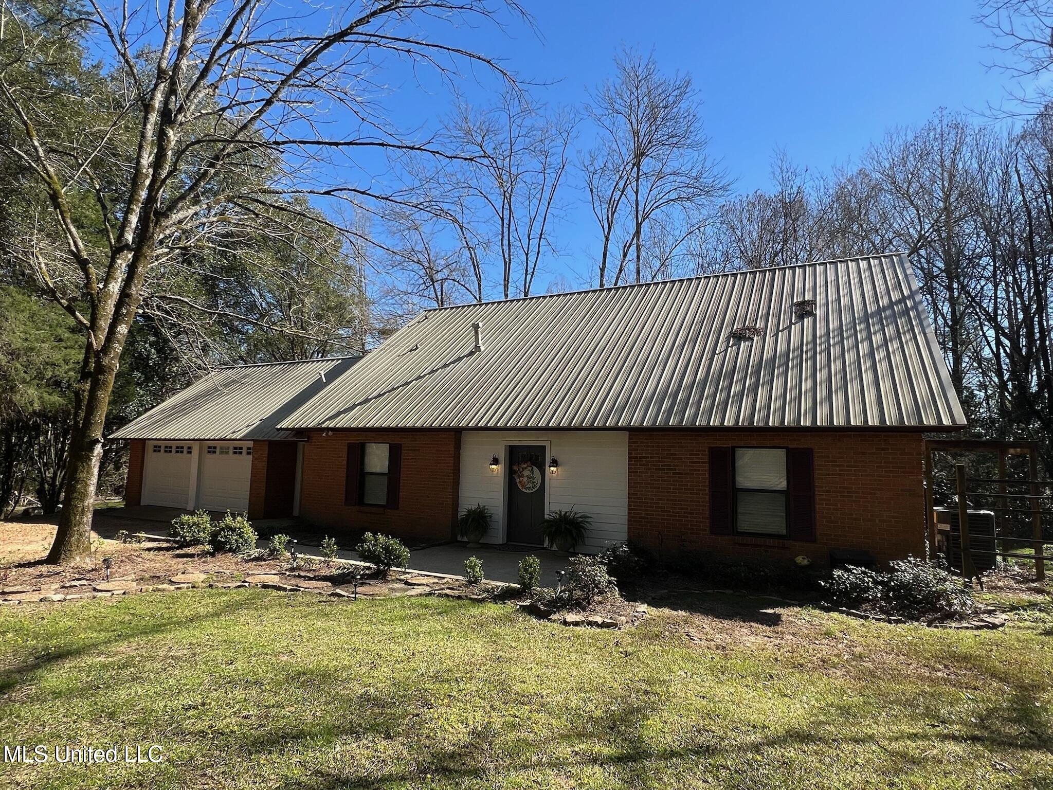 203 Pauline Drive, Raymond, Mississippi image 2