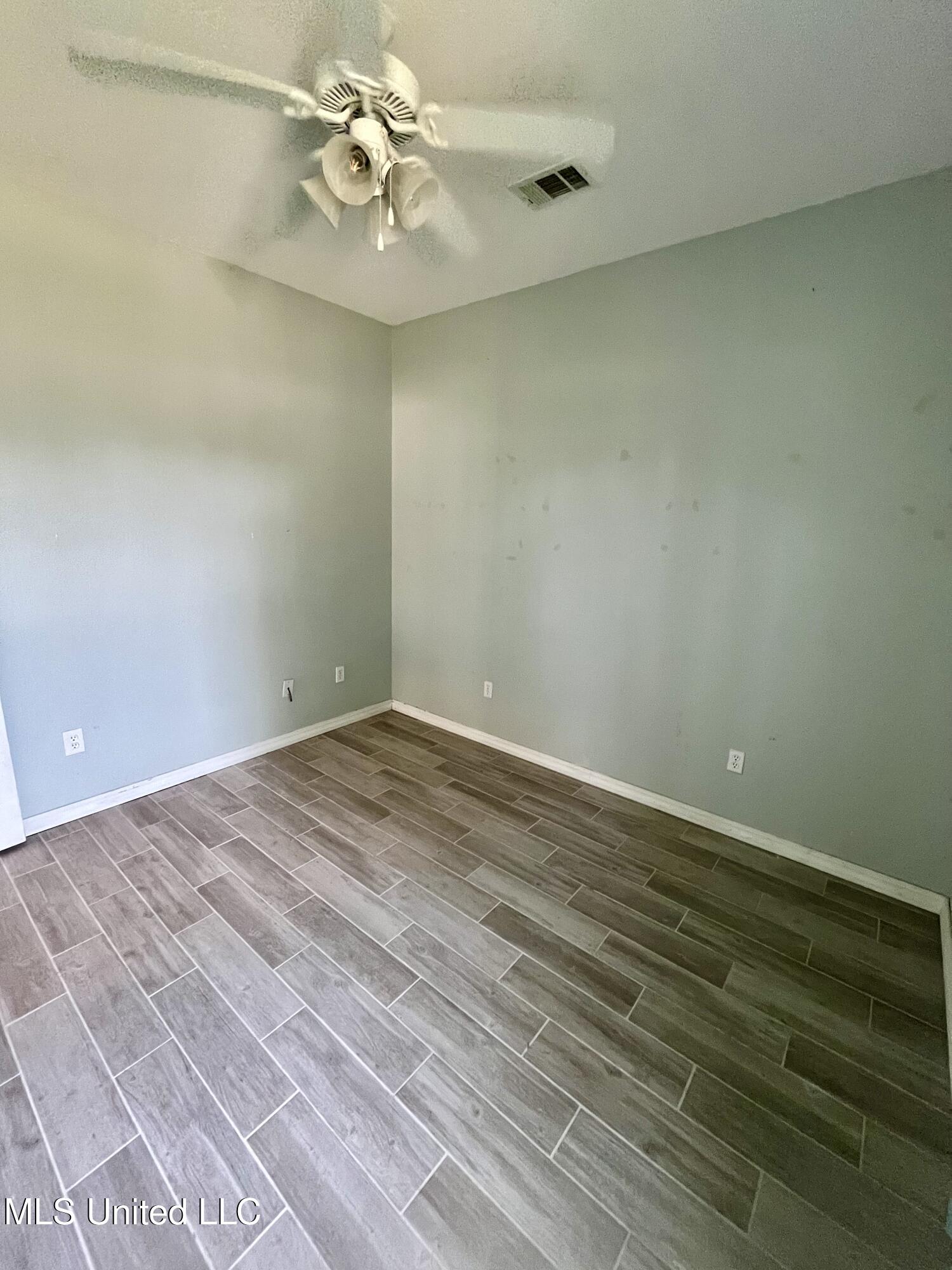 142 Pine Grove Avenue, Biloxi, Mississippi image 16