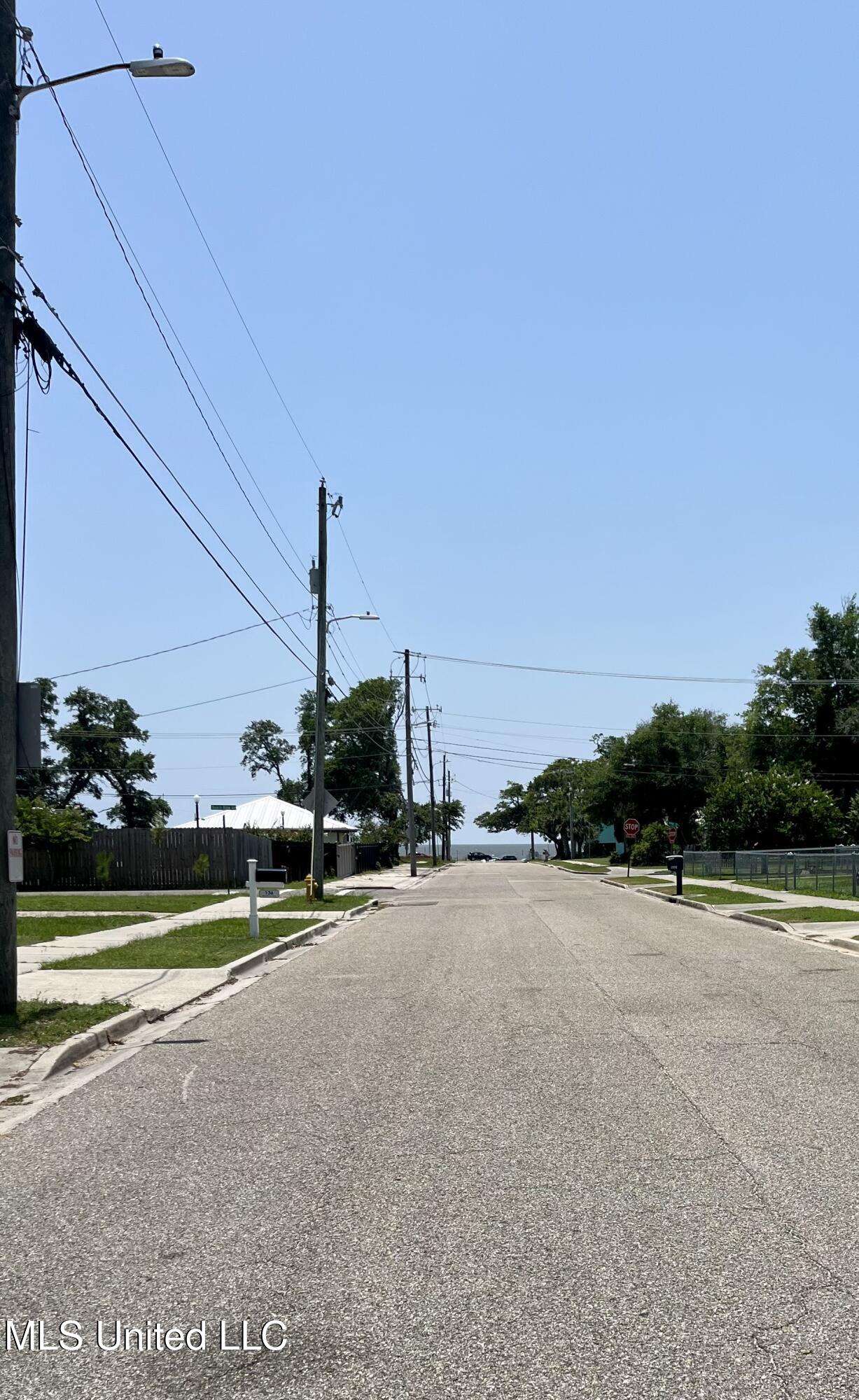 142 Pine Grove Avenue, Biloxi, Mississippi image 45