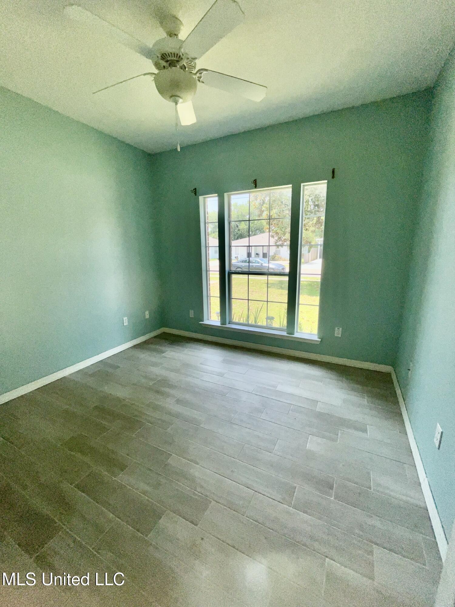 142 Pine Grove Avenue, Biloxi, Mississippi image 20