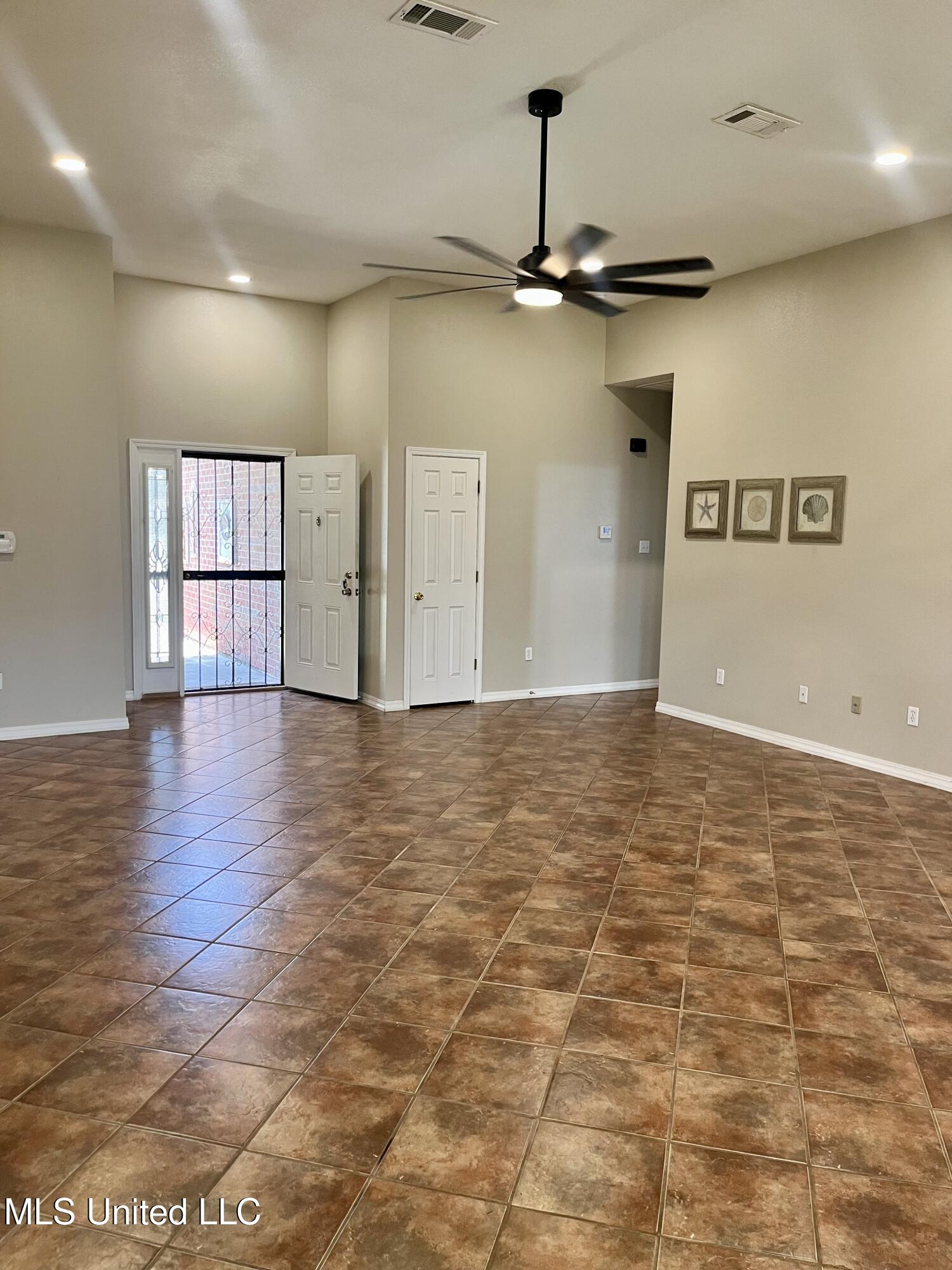 142 Pine Grove Avenue, Biloxi, Mississippi image 7