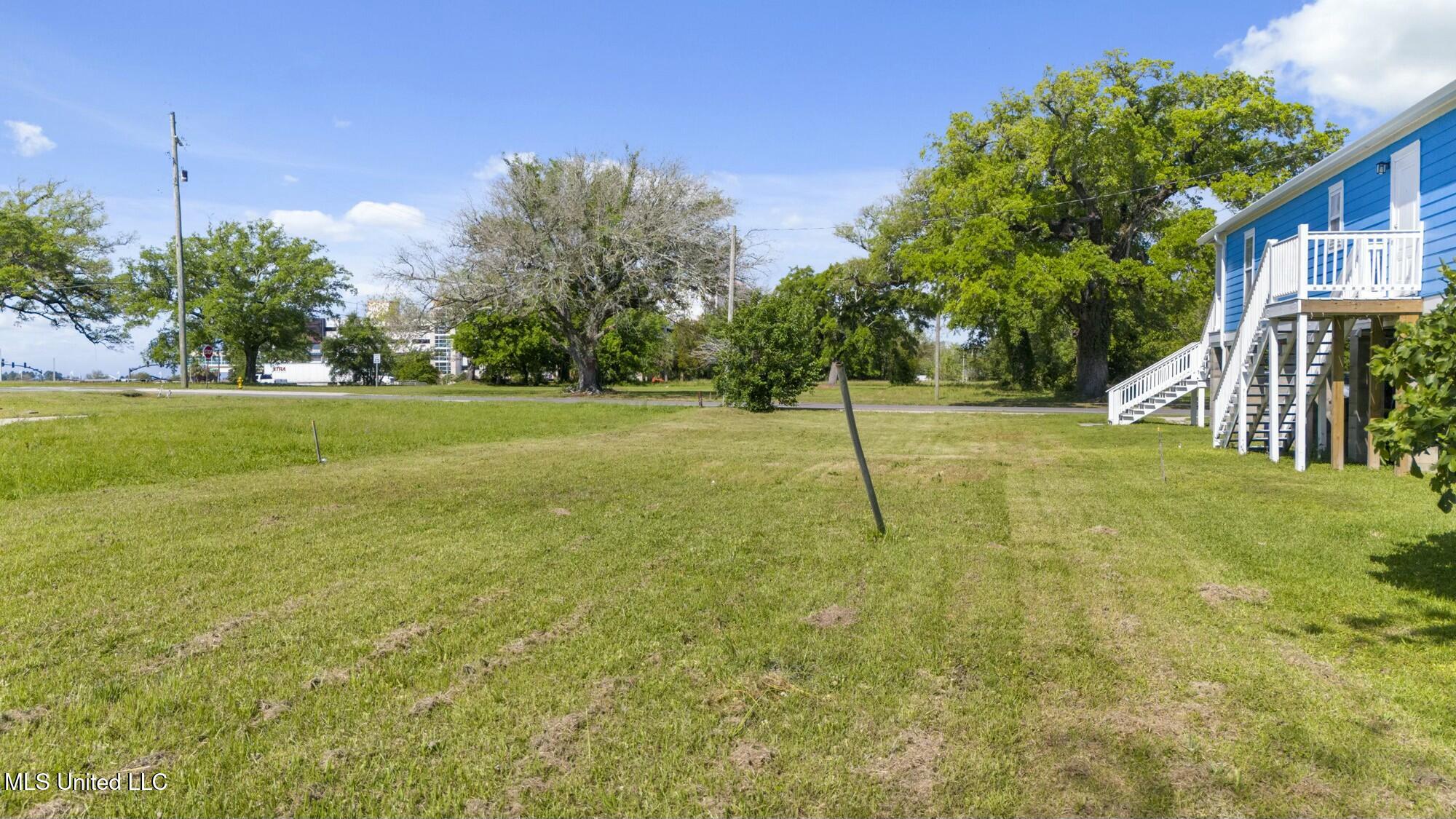 124 N Cedar Street, Biloxi, Mississippi image 18