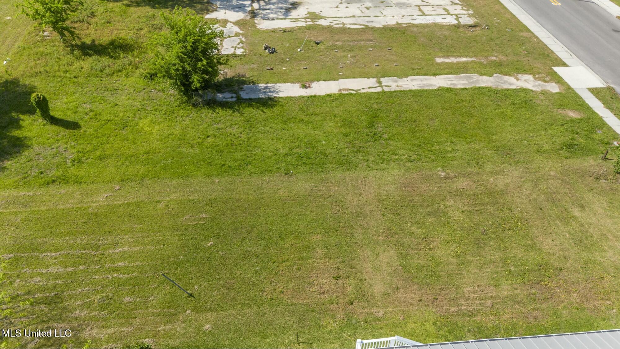 124 N Cedar Street, Biloxi, Mississippi image 16