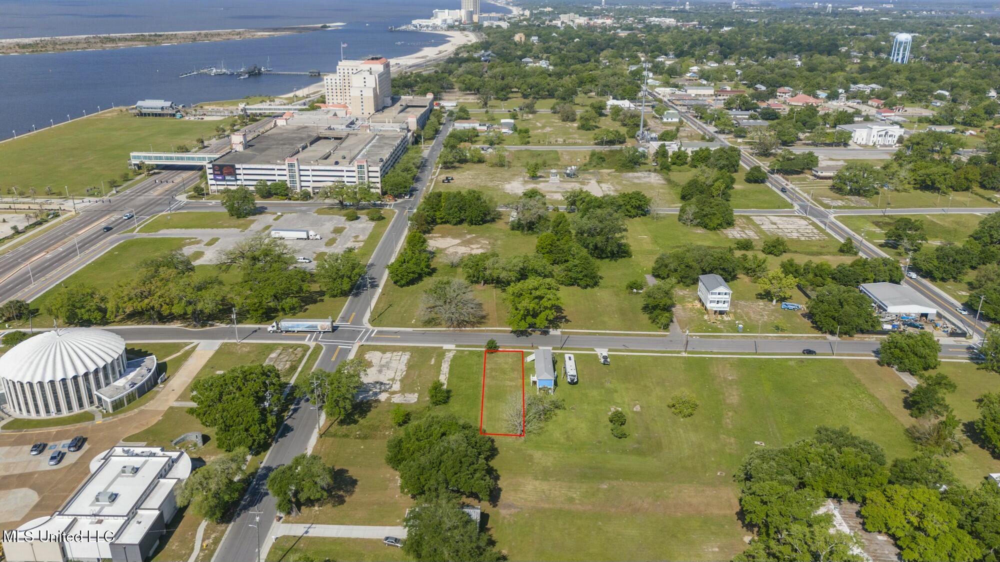124 N Cedar Street, Biloxi, Mississippi image 4