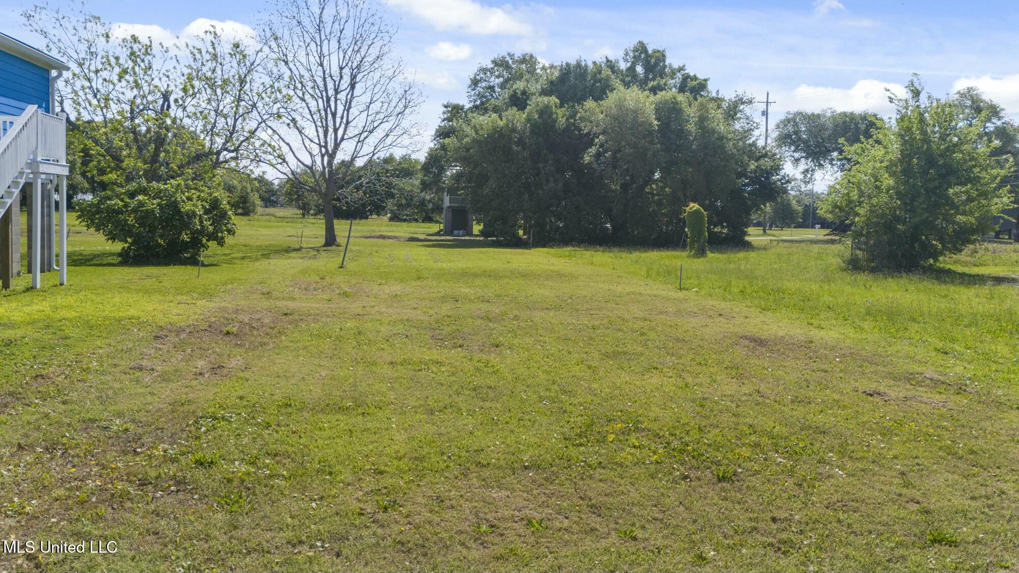 124 N Cedar Street, Biloxi, Mississippi image 13