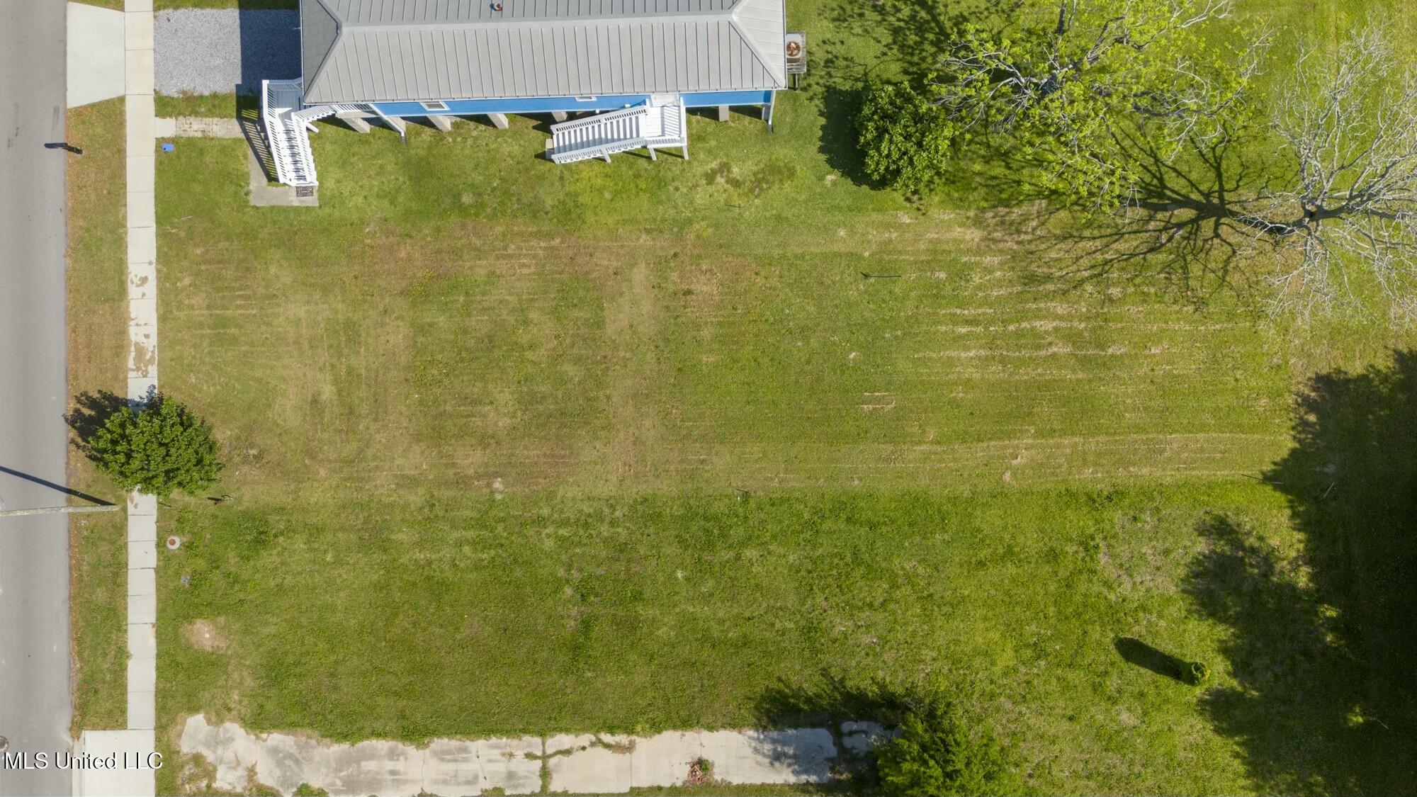 124 N Cedar Street, Biloxi, Mississippi image 15