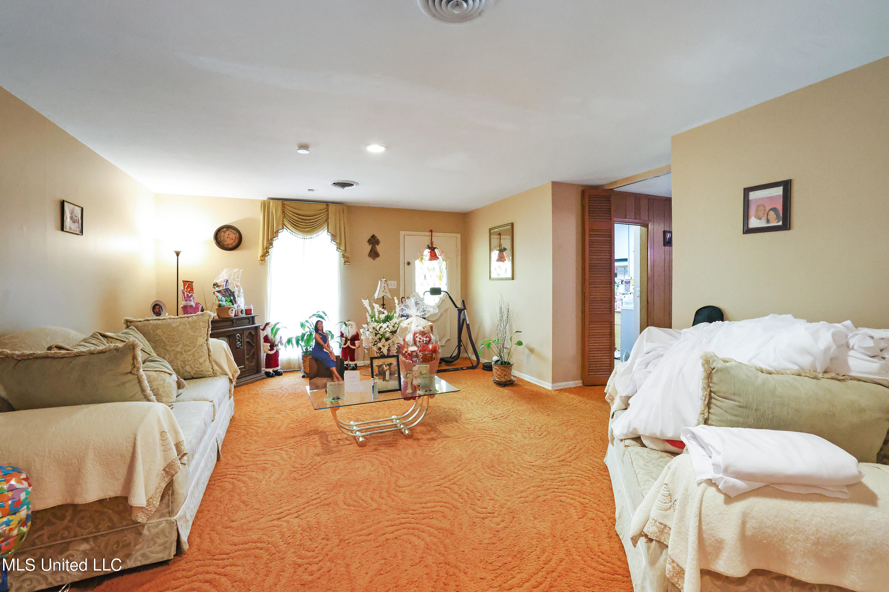 5856 Medallion Drive, Jackson, Mississippi image 3