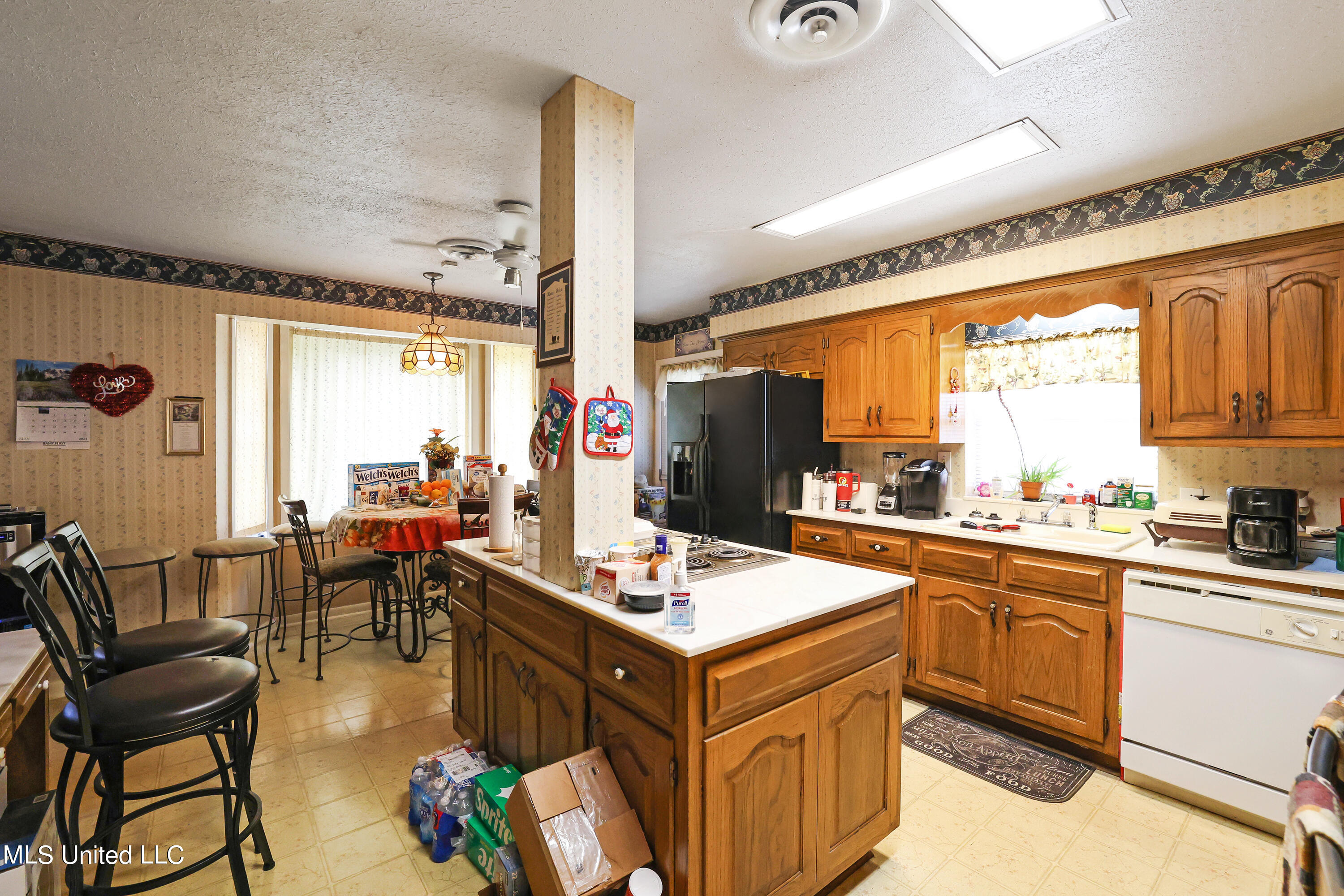5856 Medallion Drive, Jackson, Mississippi image 6