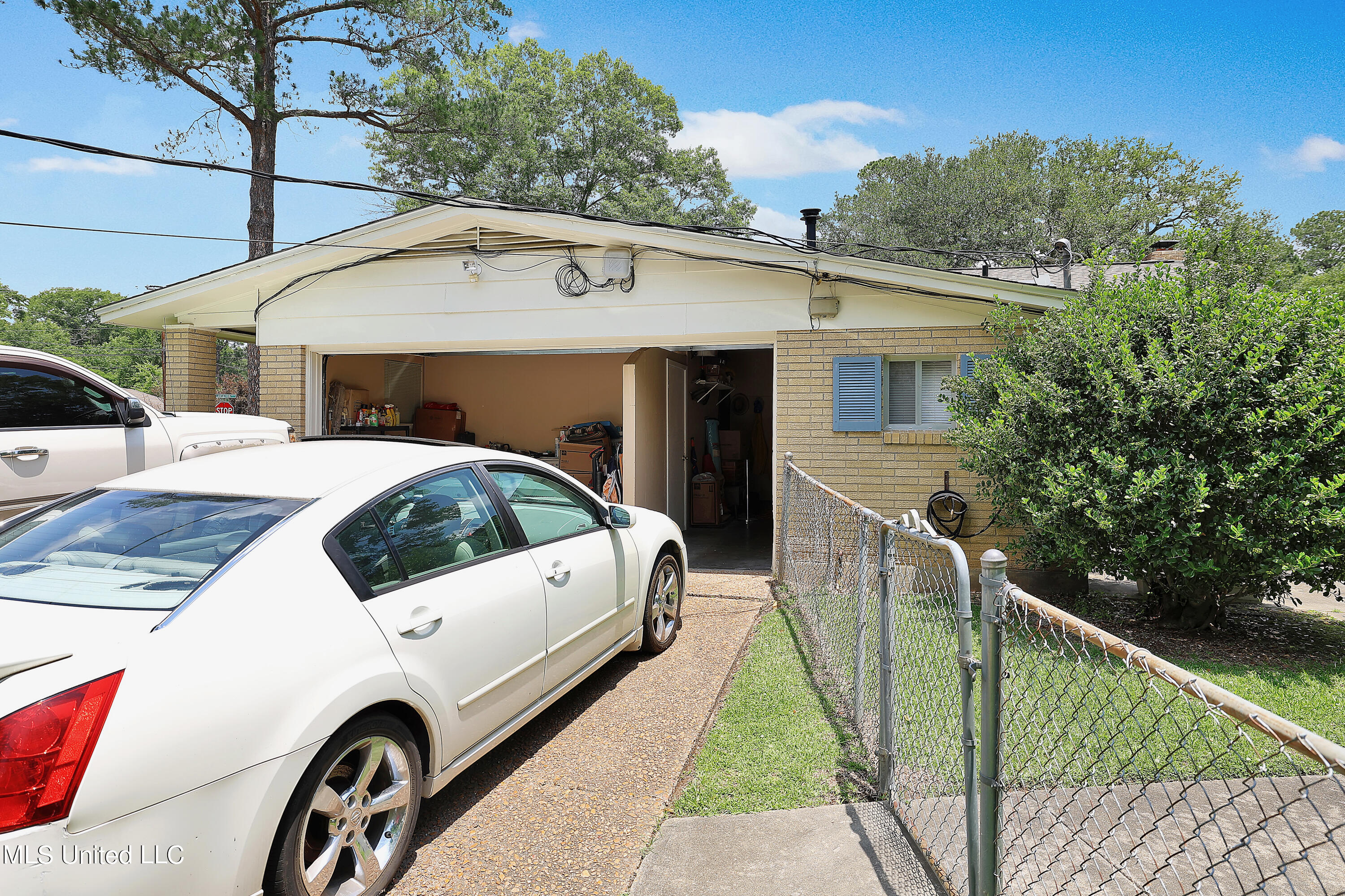 5856 Medallion Drive, Jackson, Mississippi image 32