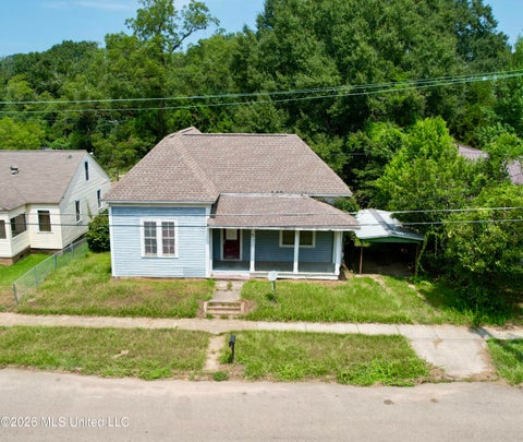 Homes For Sale - 530 W New York Avenue<br/> Pike County, McComb, MS 39648