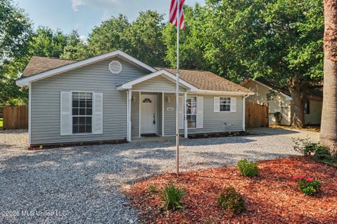 Homes For Sale - 1210 Seventh Street<br/> Long Beach, MS 39560
