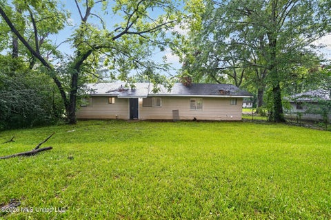 Homes For Sale - 1089 Branch Street<br/> Jackson, MS 39212