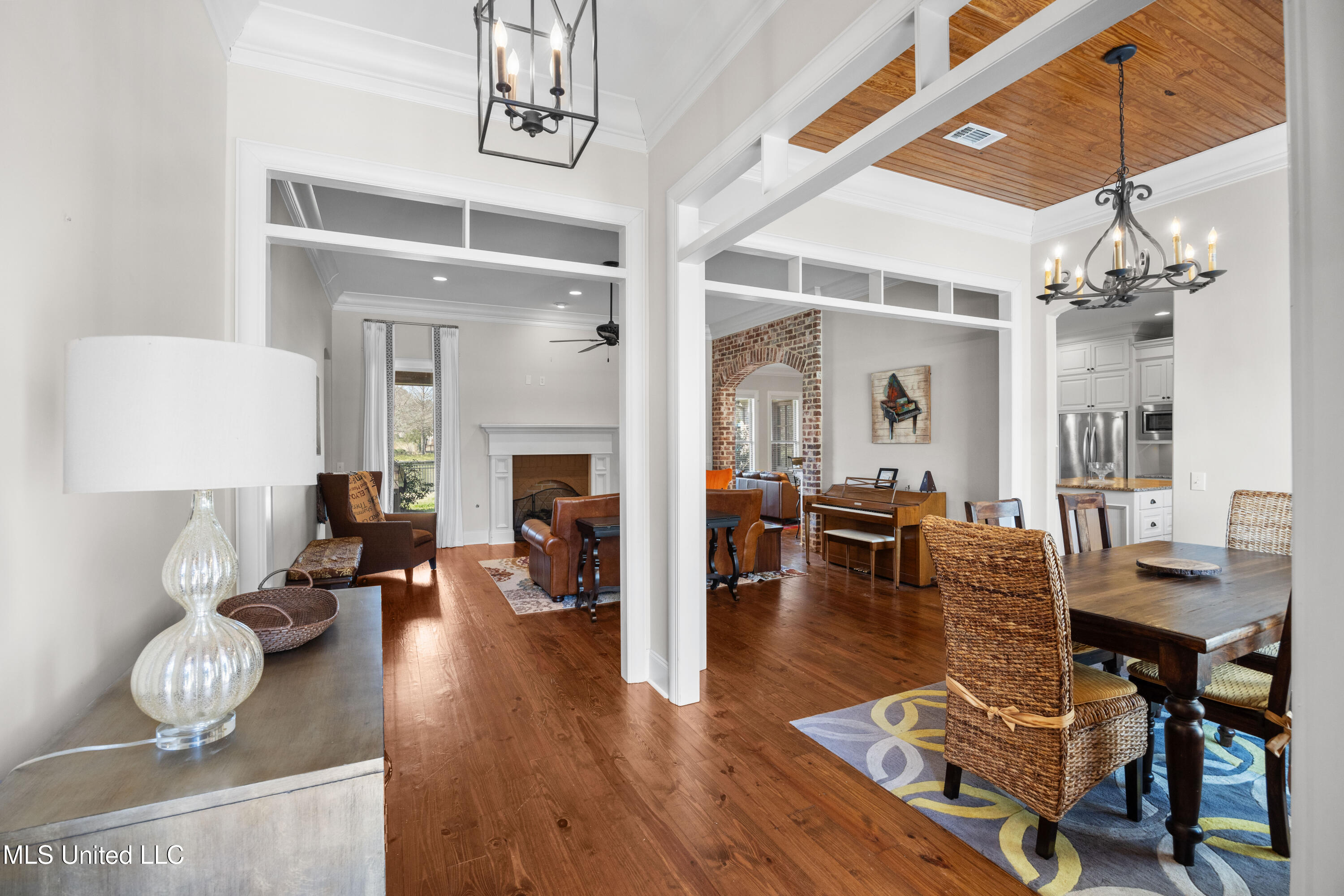 605 N Chickasaw Drive, Flowood, Mississippi image 3