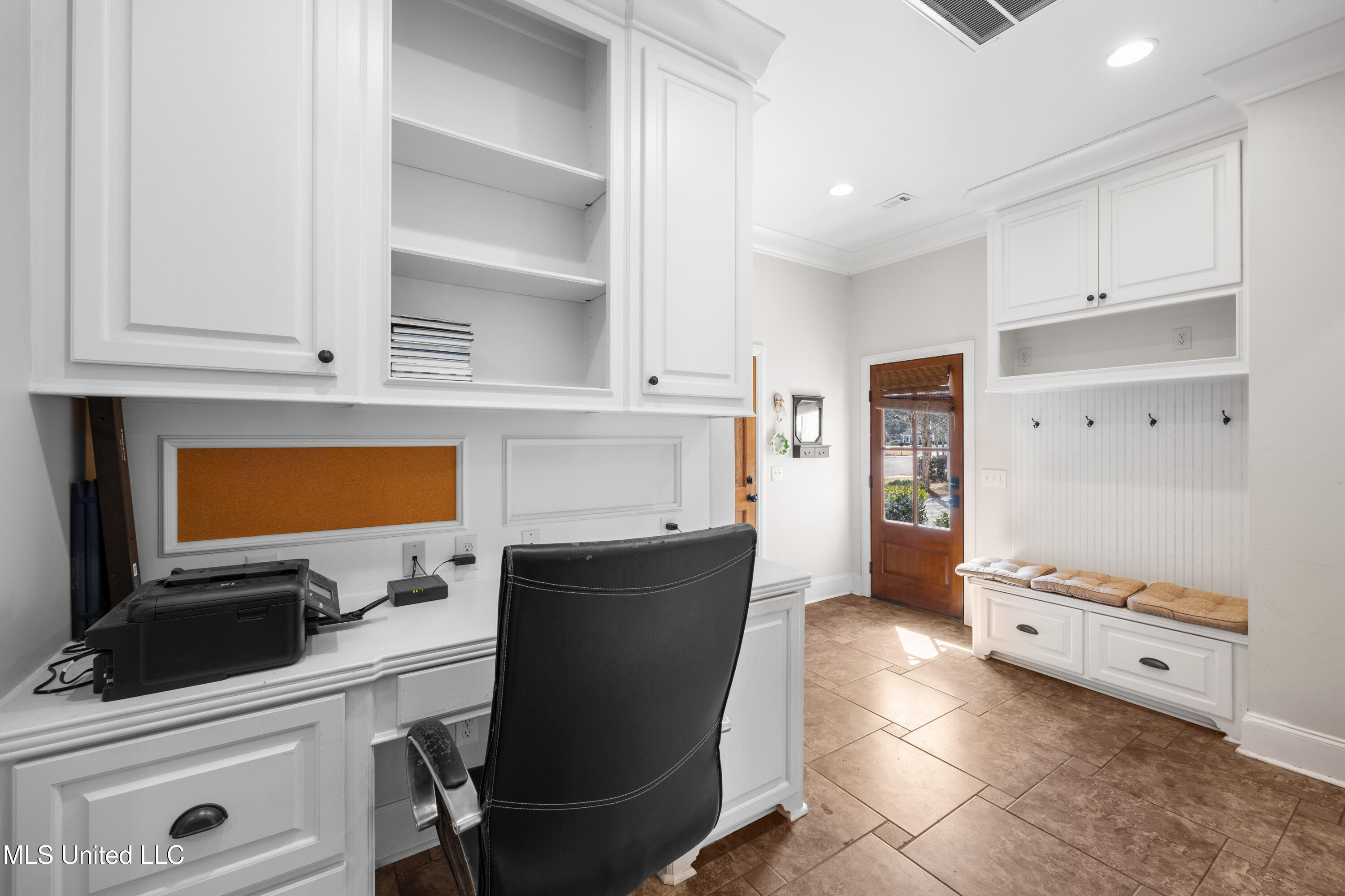 605 N Chickasaw Drive, Flowood, Mississippi image 27